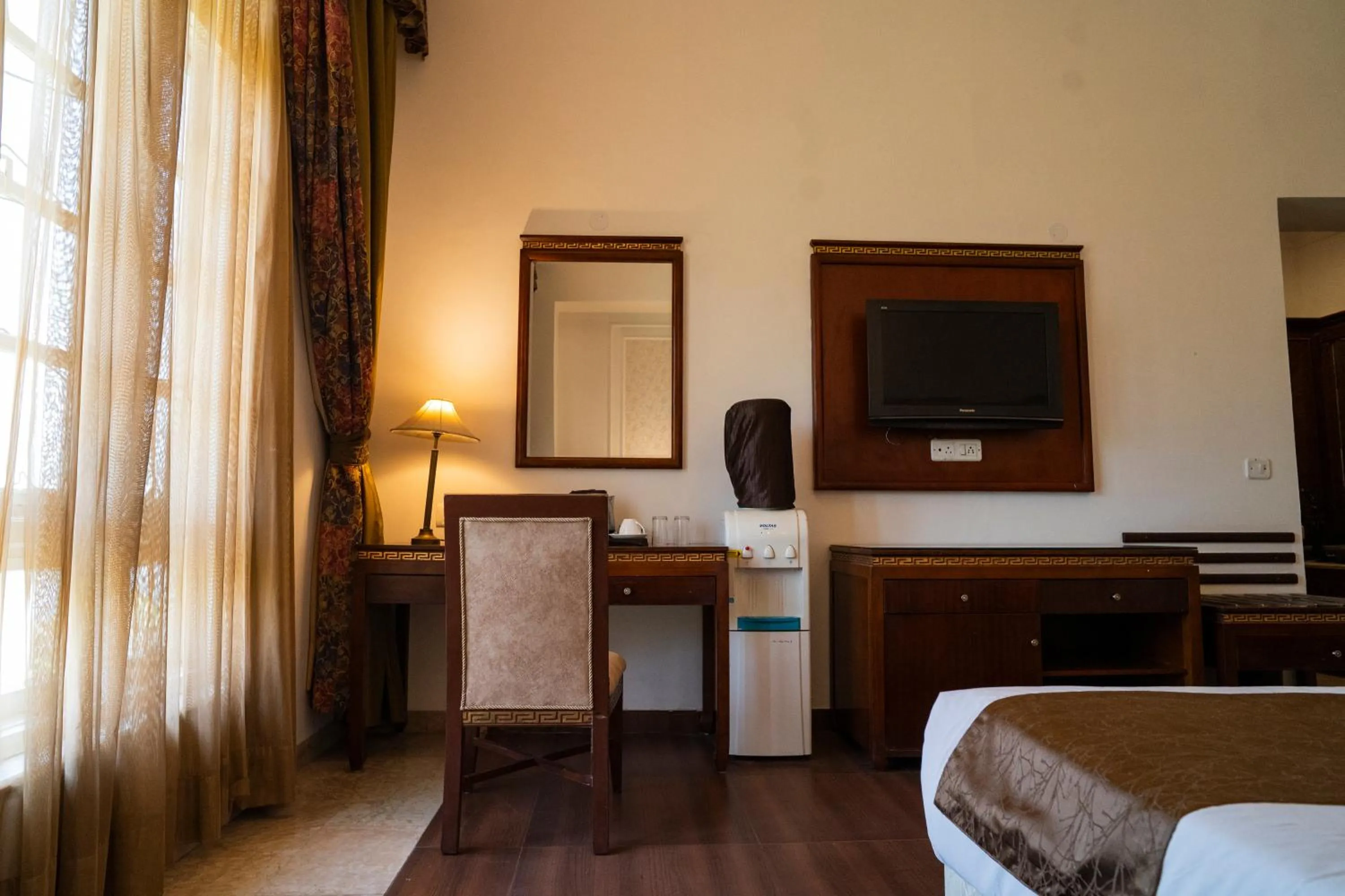 Bed in Hotel Merwara Estate- A Luxury Heritage Resort