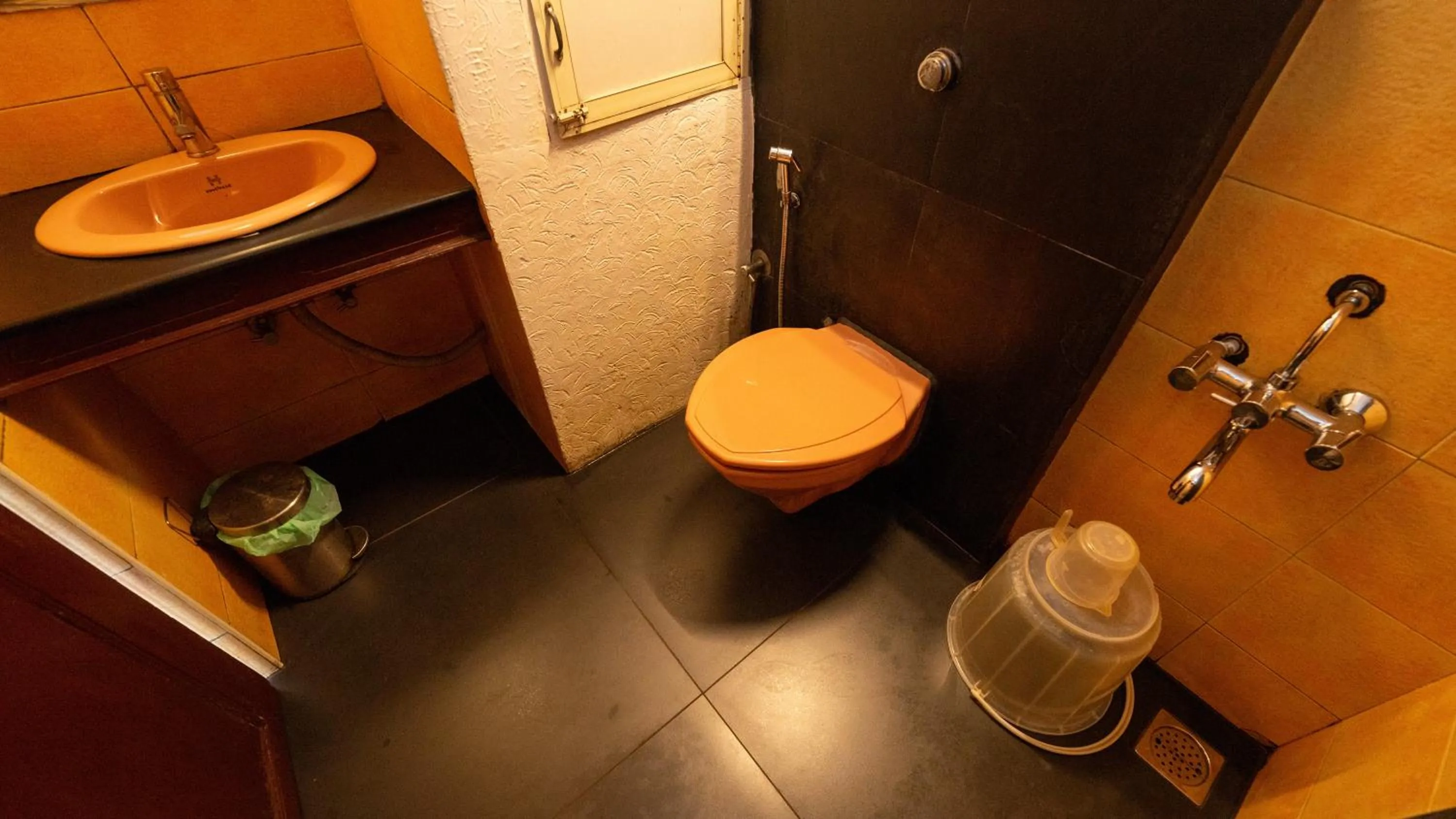 Bathroom in Westwood Riverside