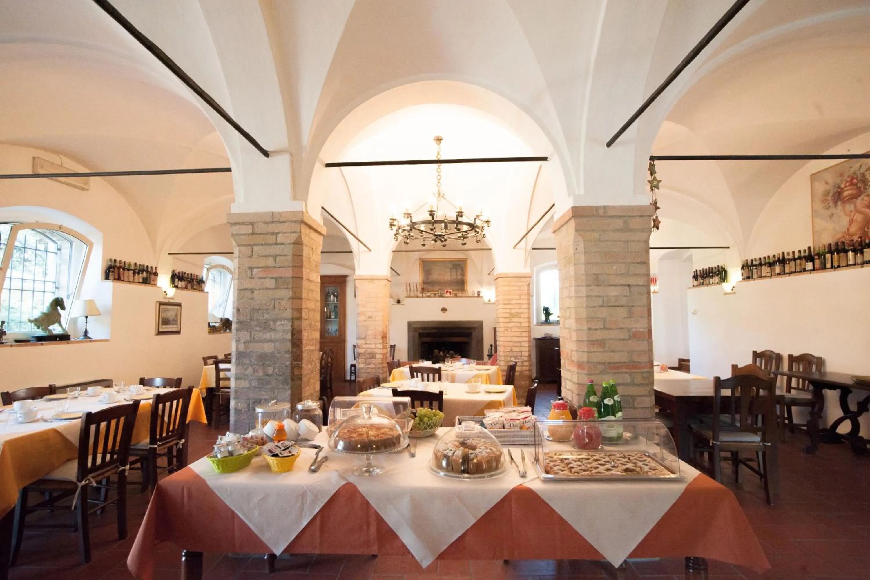 Buffet breakfast in Agriturismo Ai Prati