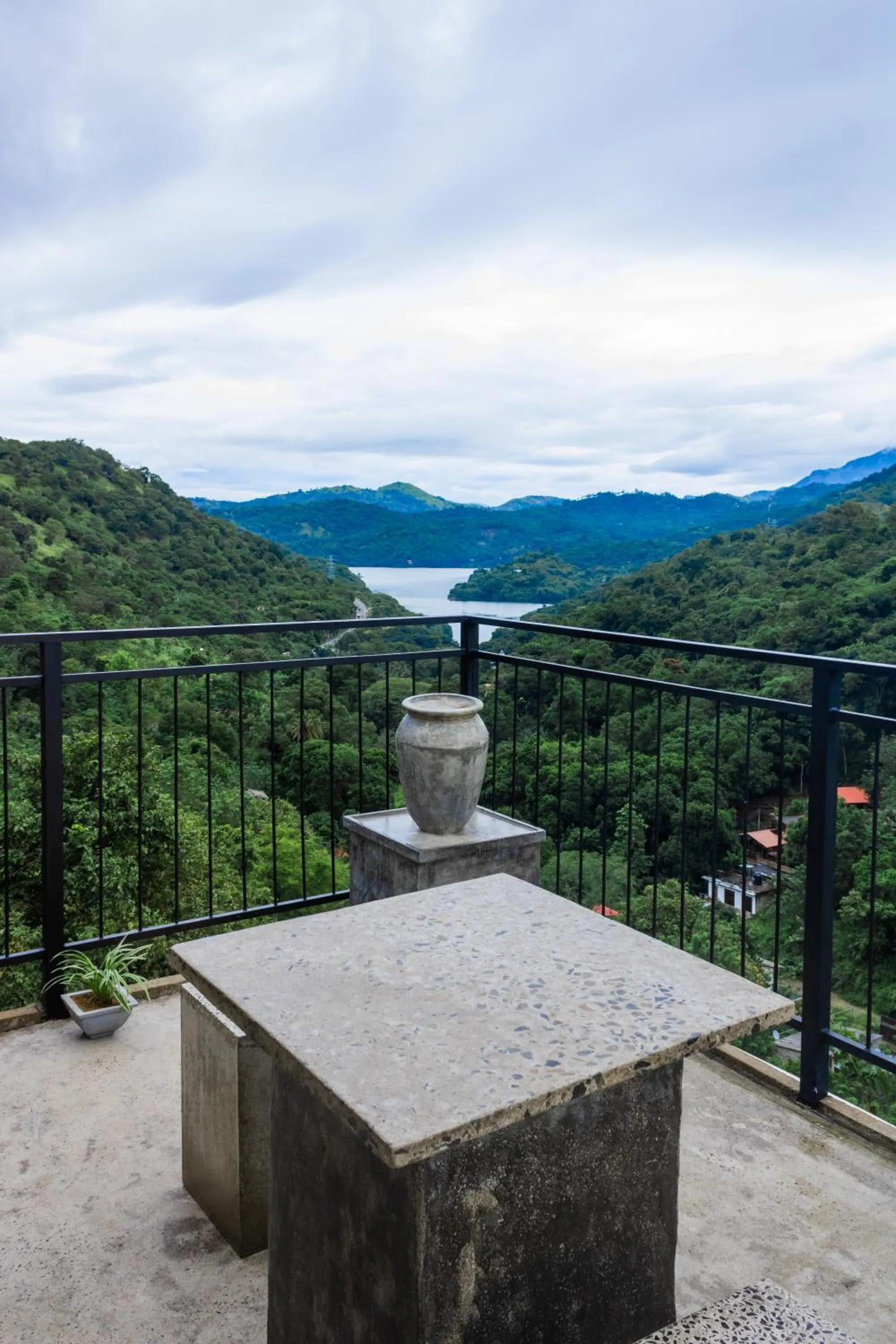 Patio in Kandy Victoria Eco Resort