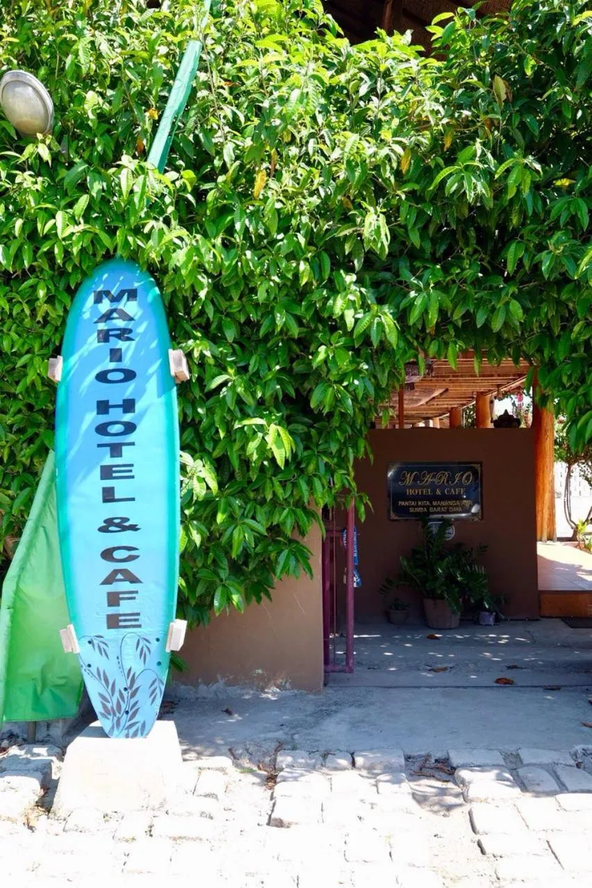 Mario Hotel and Cafe