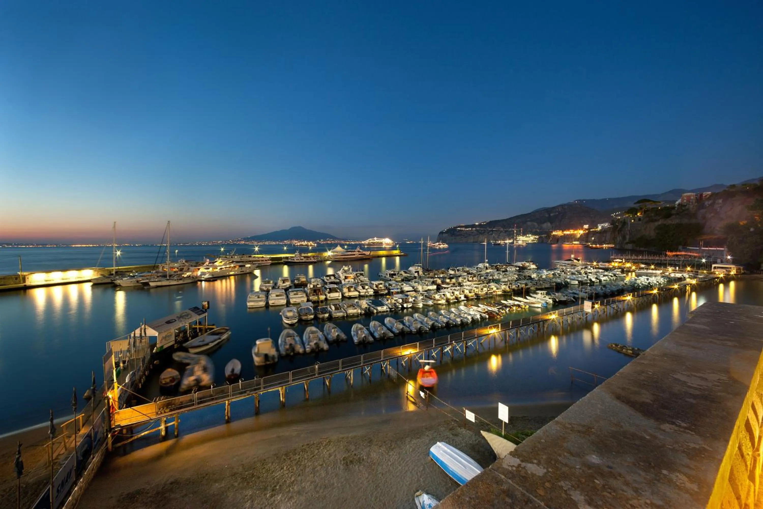 Nearby landmark in Marina Piccola 73