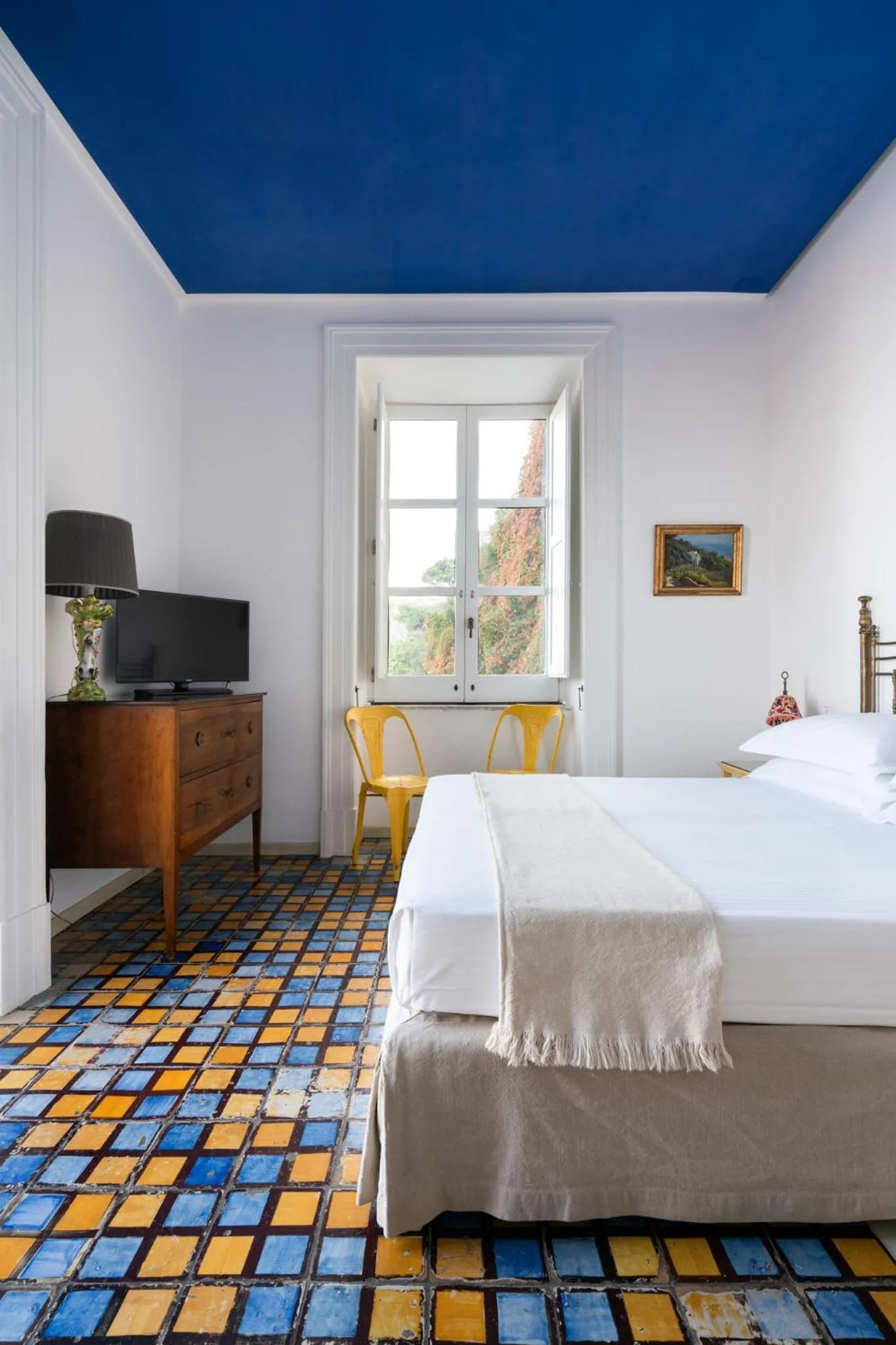 Bed in Marina Piccola 73