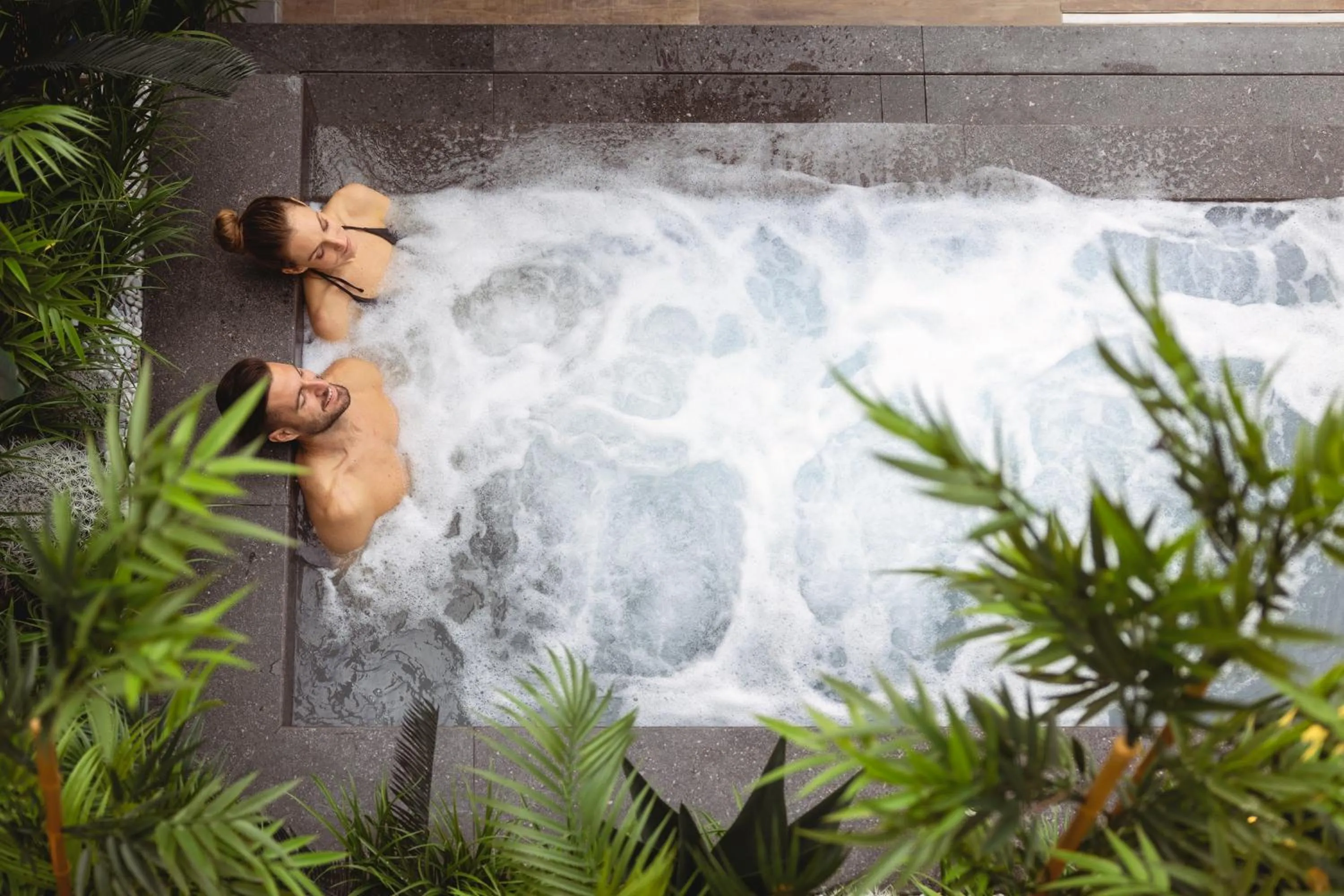 Swimming pool in Hi Hotels Trento - Wellness & Spa Adults Only