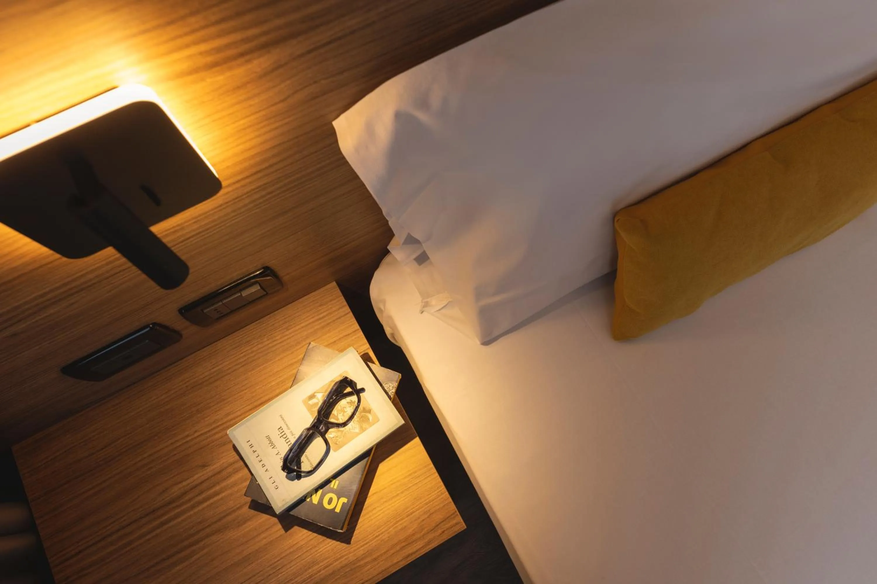 Bed in Hi Hotels Trento - Wellness & Spa Adults Only