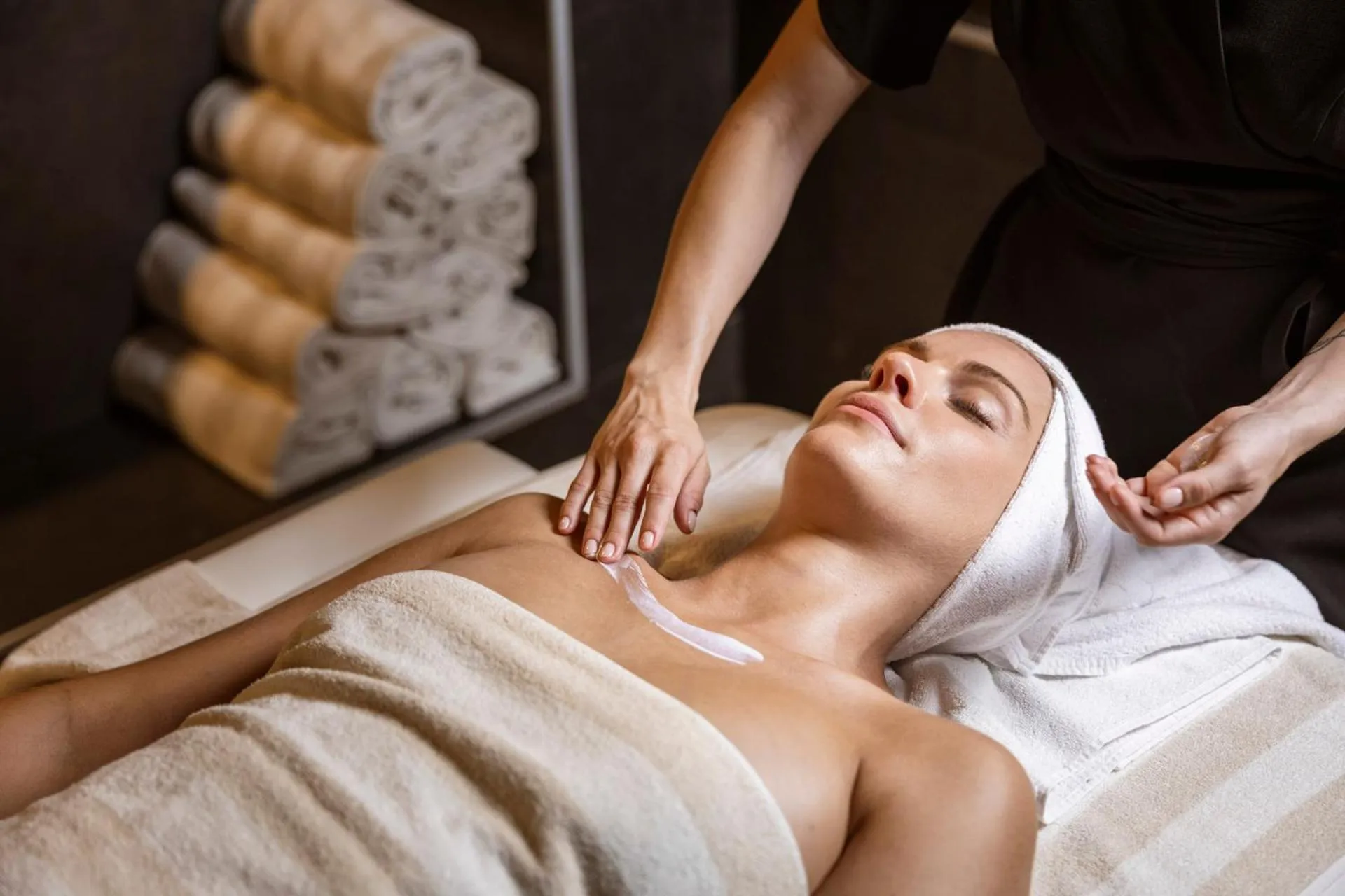 Massage in Hi Hotels Trento - Wellness & Spa Adults Only