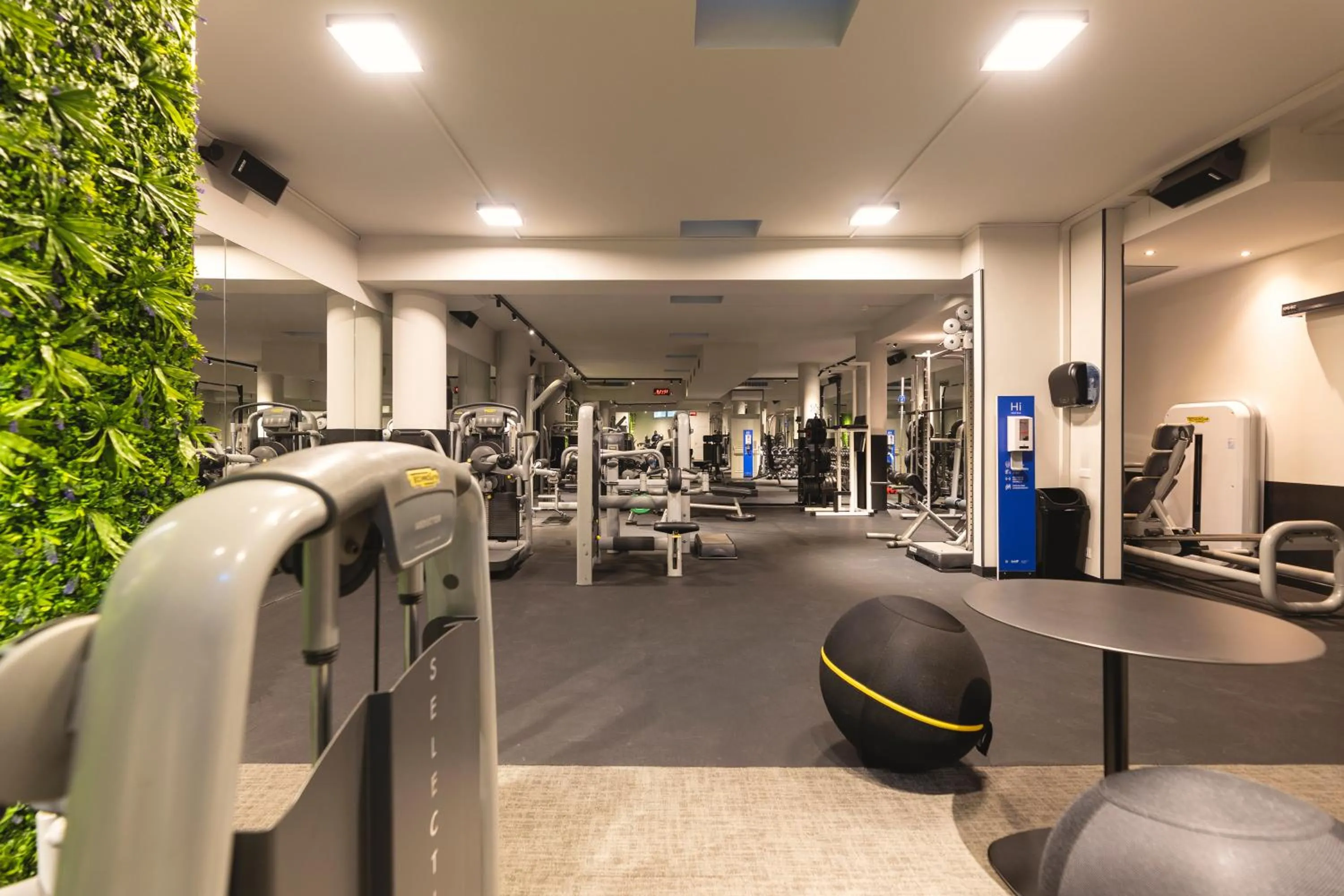 Fitness centre/facilities in Hi Hotels Trento - Wellness & Spa Adults Only
