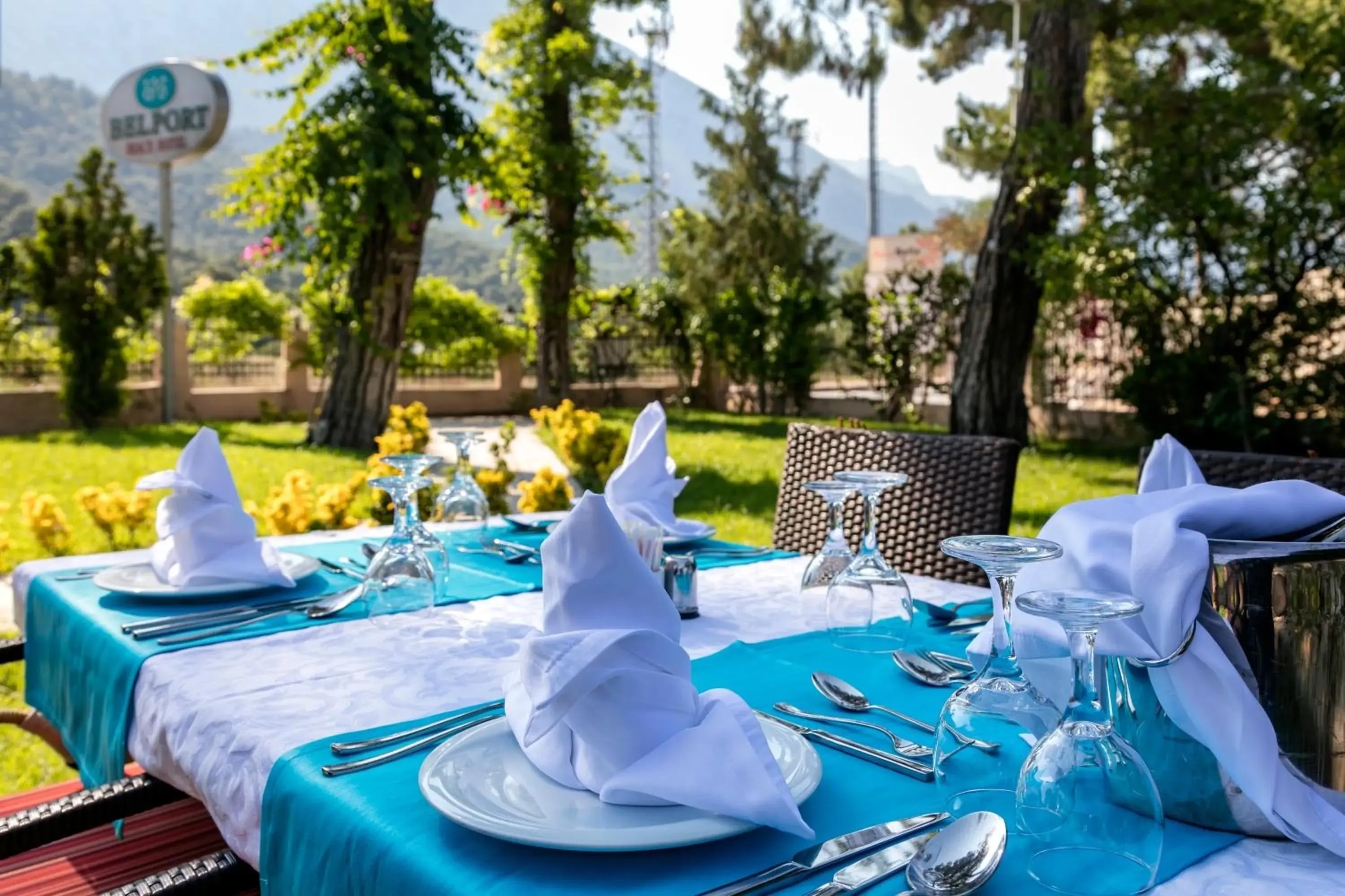 Restaurant/places to eat in Aleria Belport Beach Hotel Restaurant/places to eat in Aleria Belport Beach Hotel