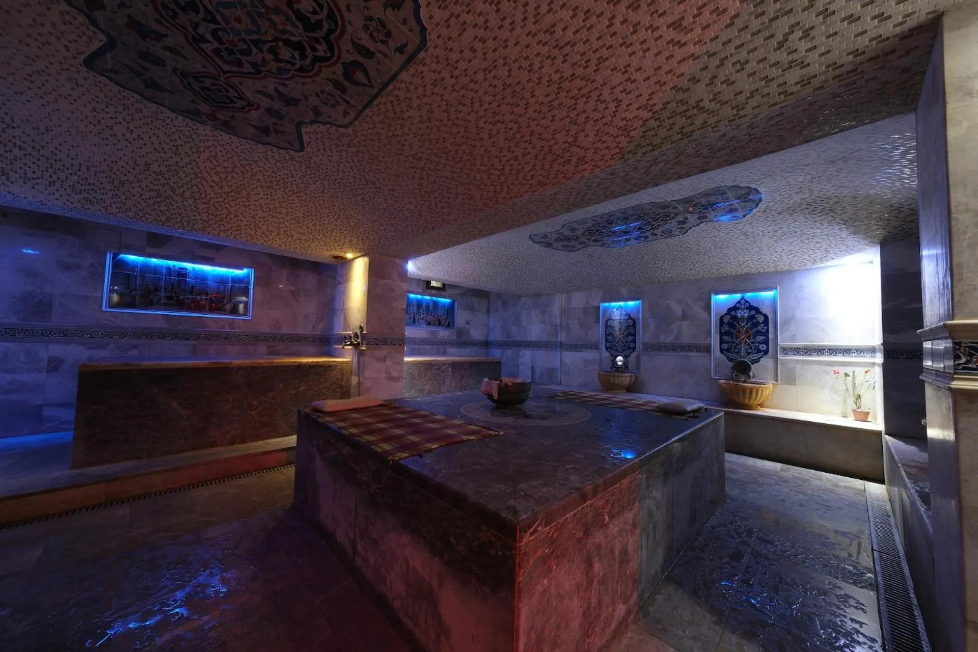 Aleria Belport Beach Hotel