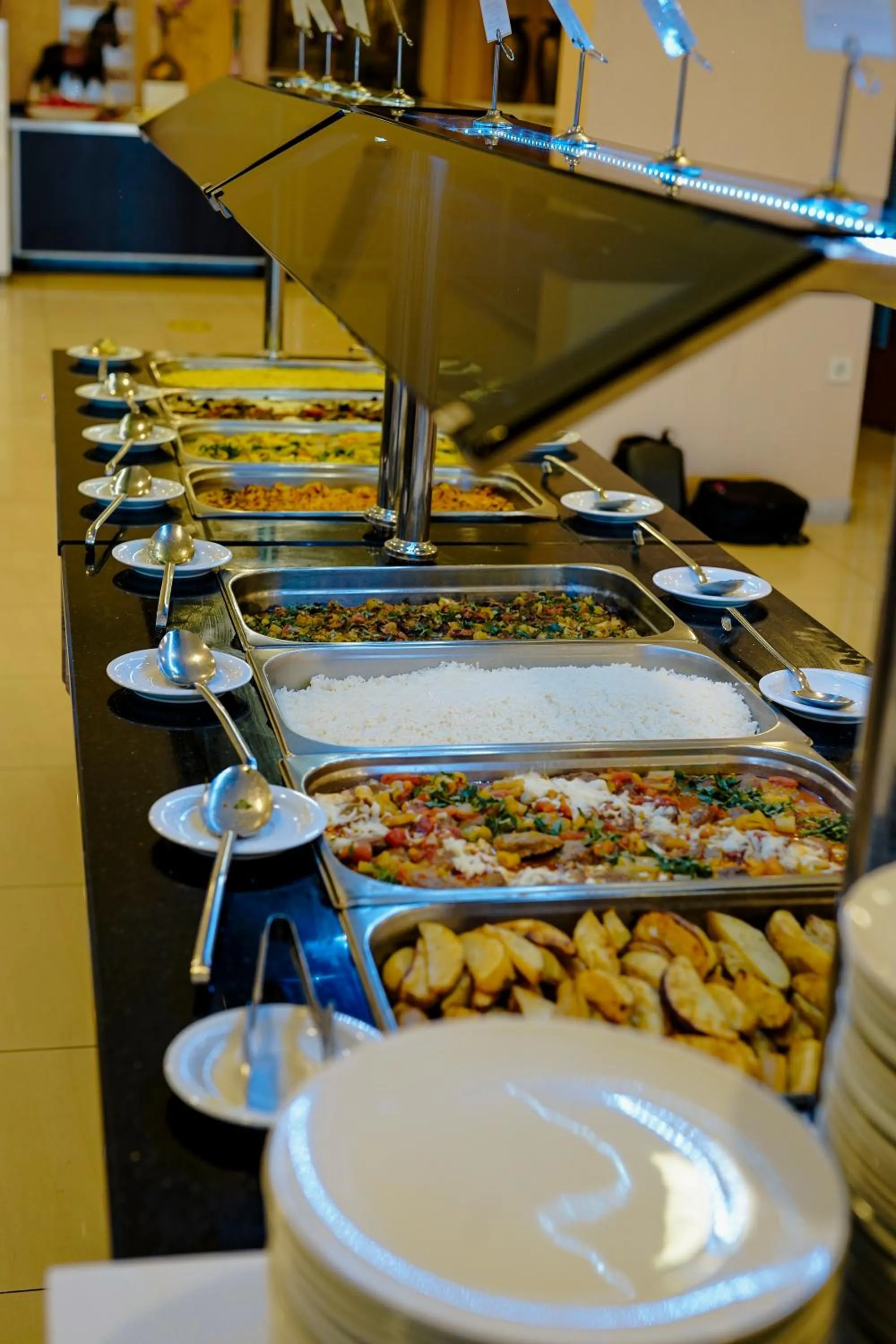 Food and drinks in Aleria Belport Beach Hotel