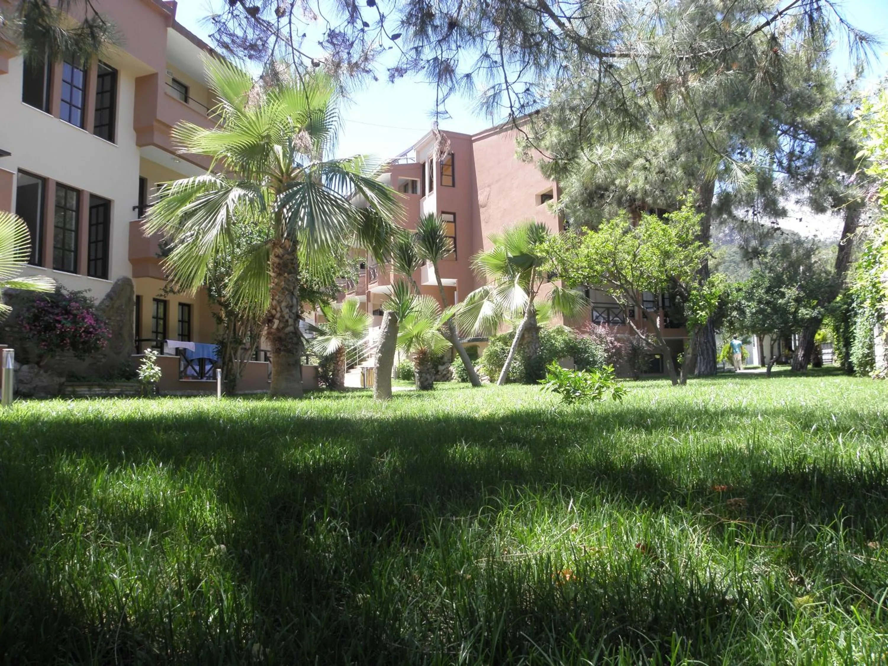 Spring in Aleria Belport Beach Hotel