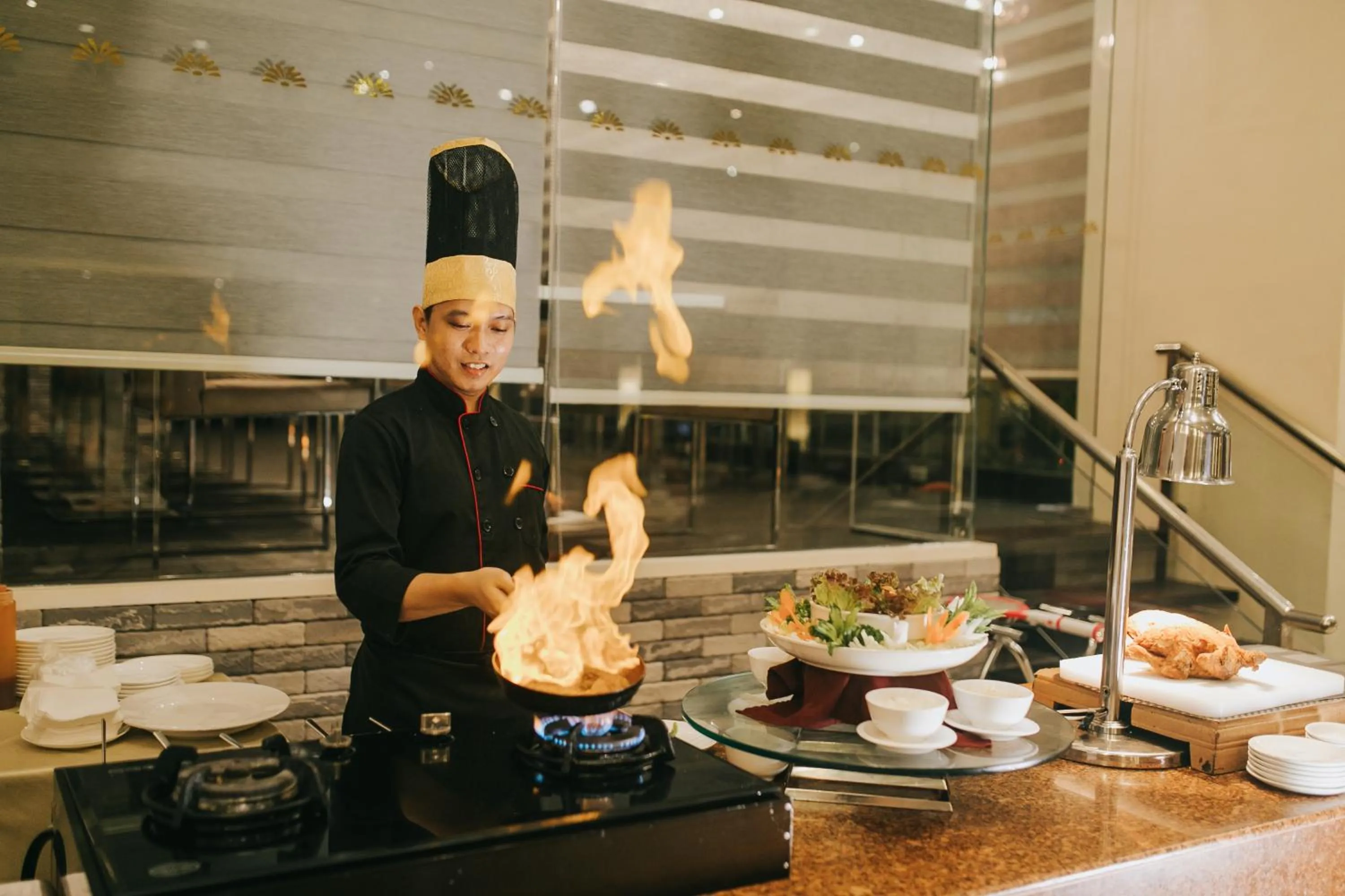 Food in The Royal Mandaya Hotel