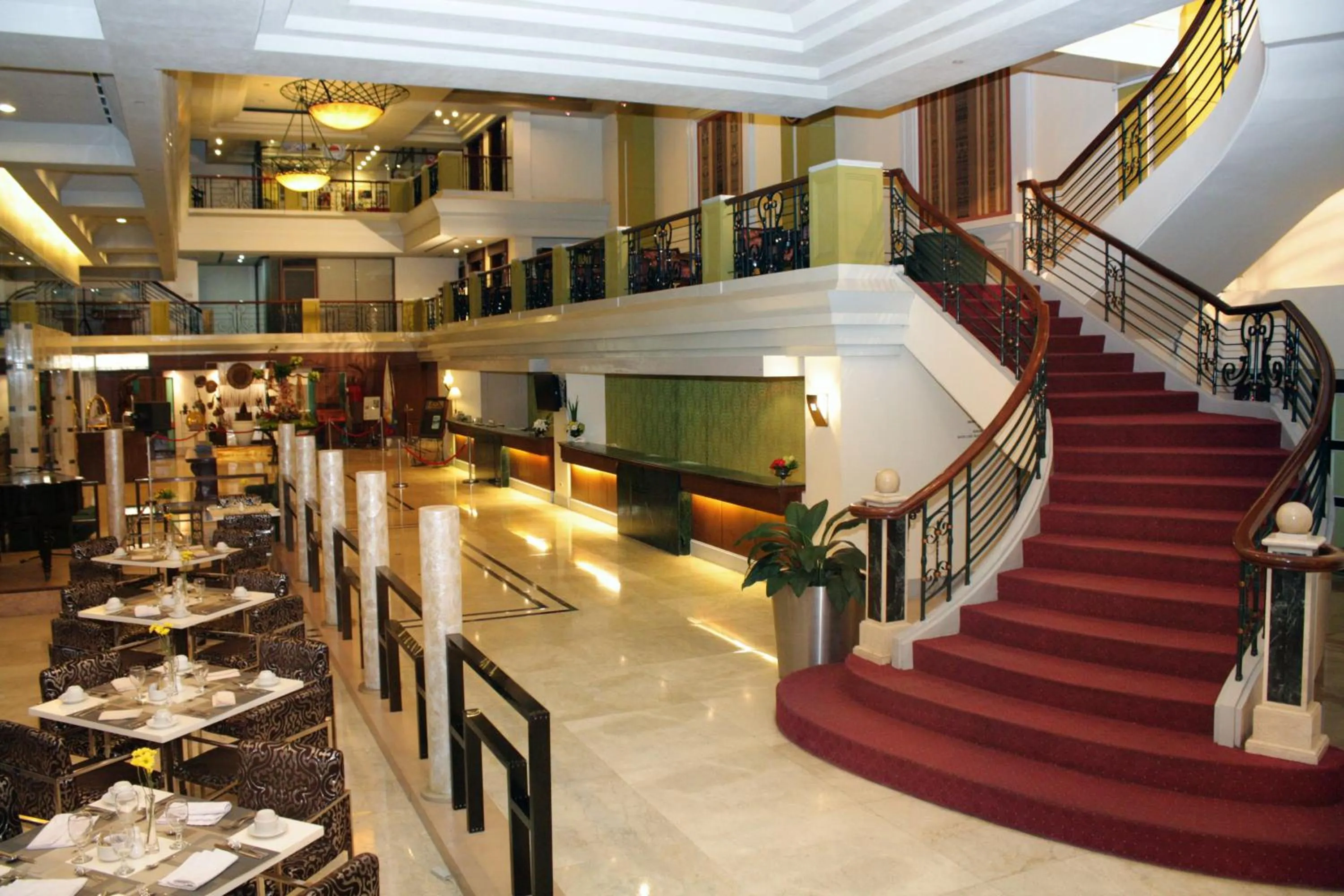 Restaurant/places to eat in The Royal Mandaya Hotel
