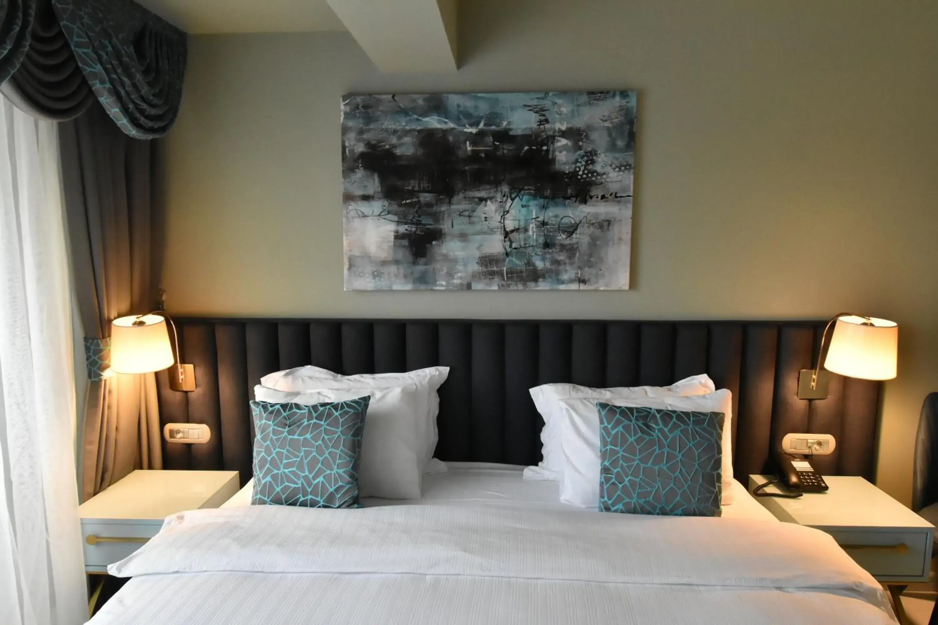 Bedroom, Bed in Capella Otel Bedroom, Bed in Capella Otel