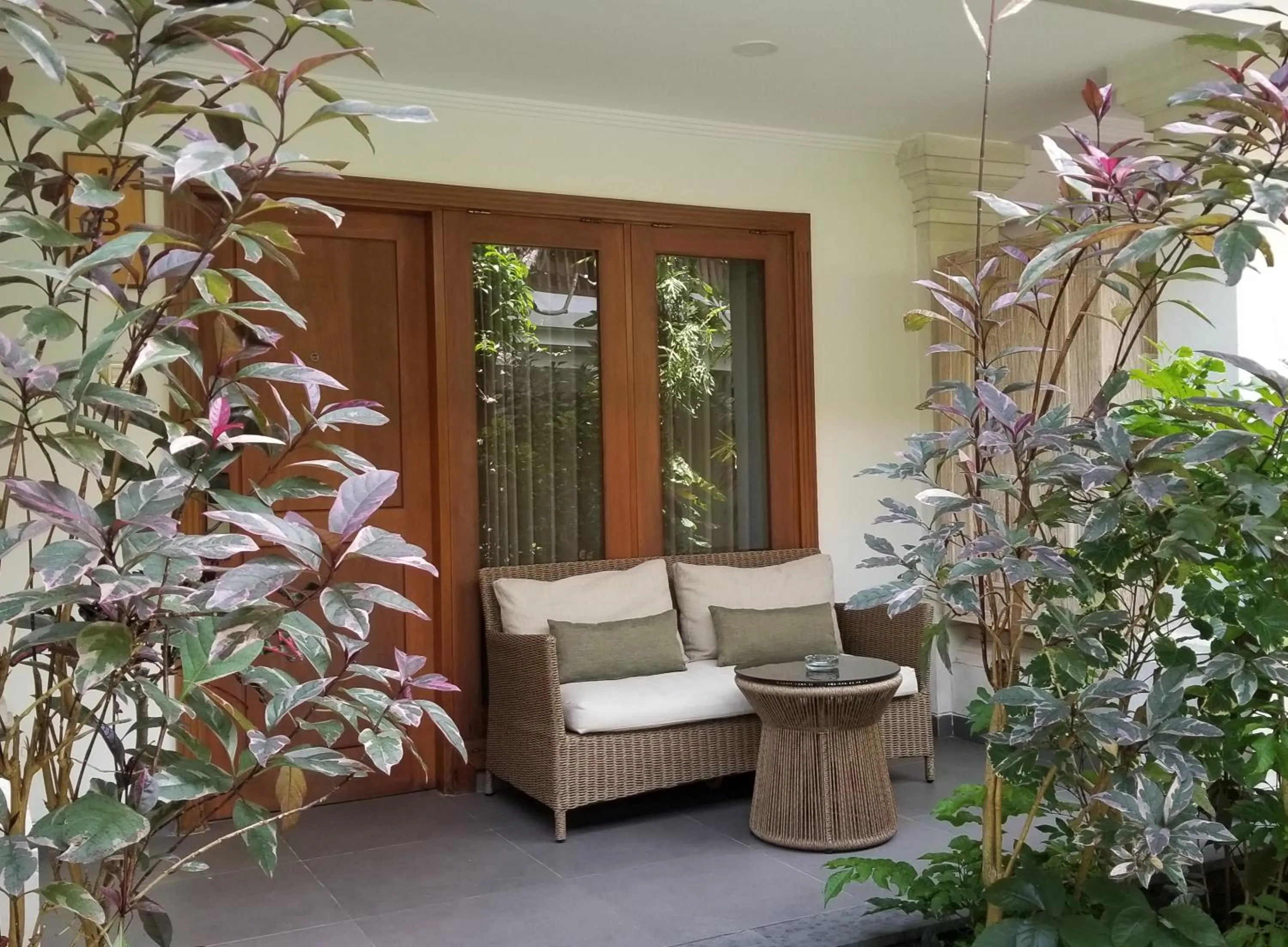 Balcony/Terrace in Puri Raja Hotel