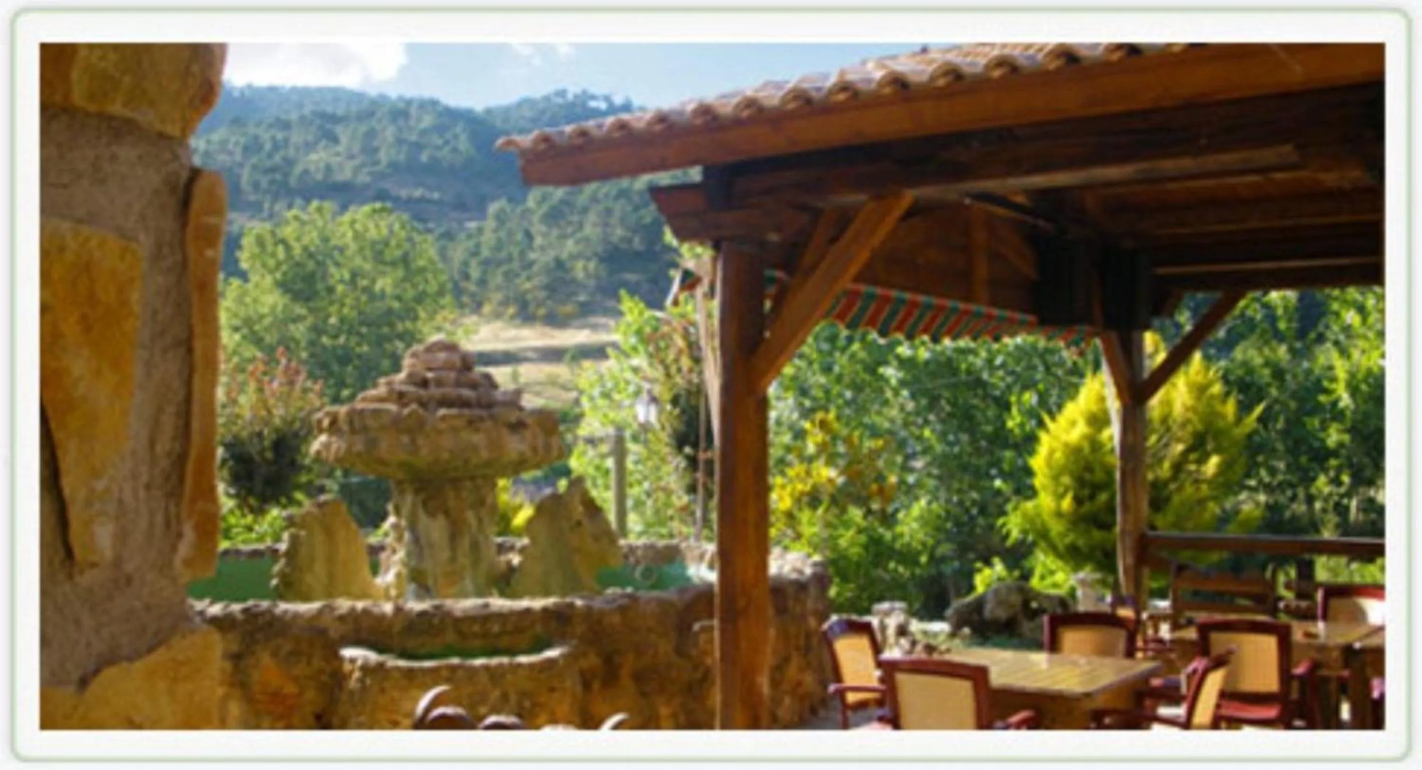 Patio in Hotel Riopar Spa