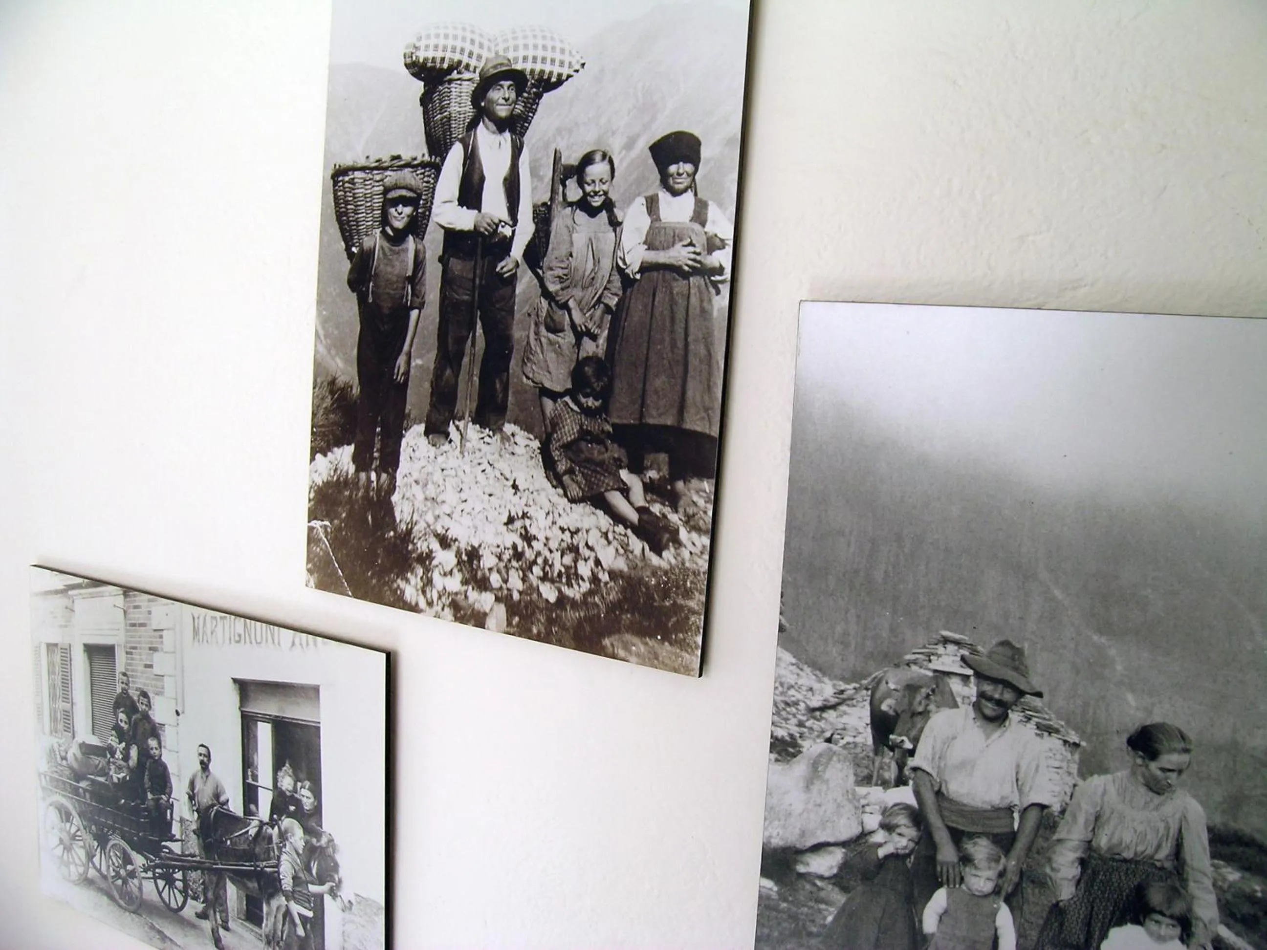 Decorative detail in Garni Rosa Delle Alpi
