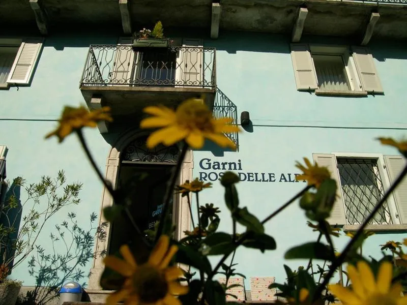 Facade/entrance in Garni Rosa Delle Alpi