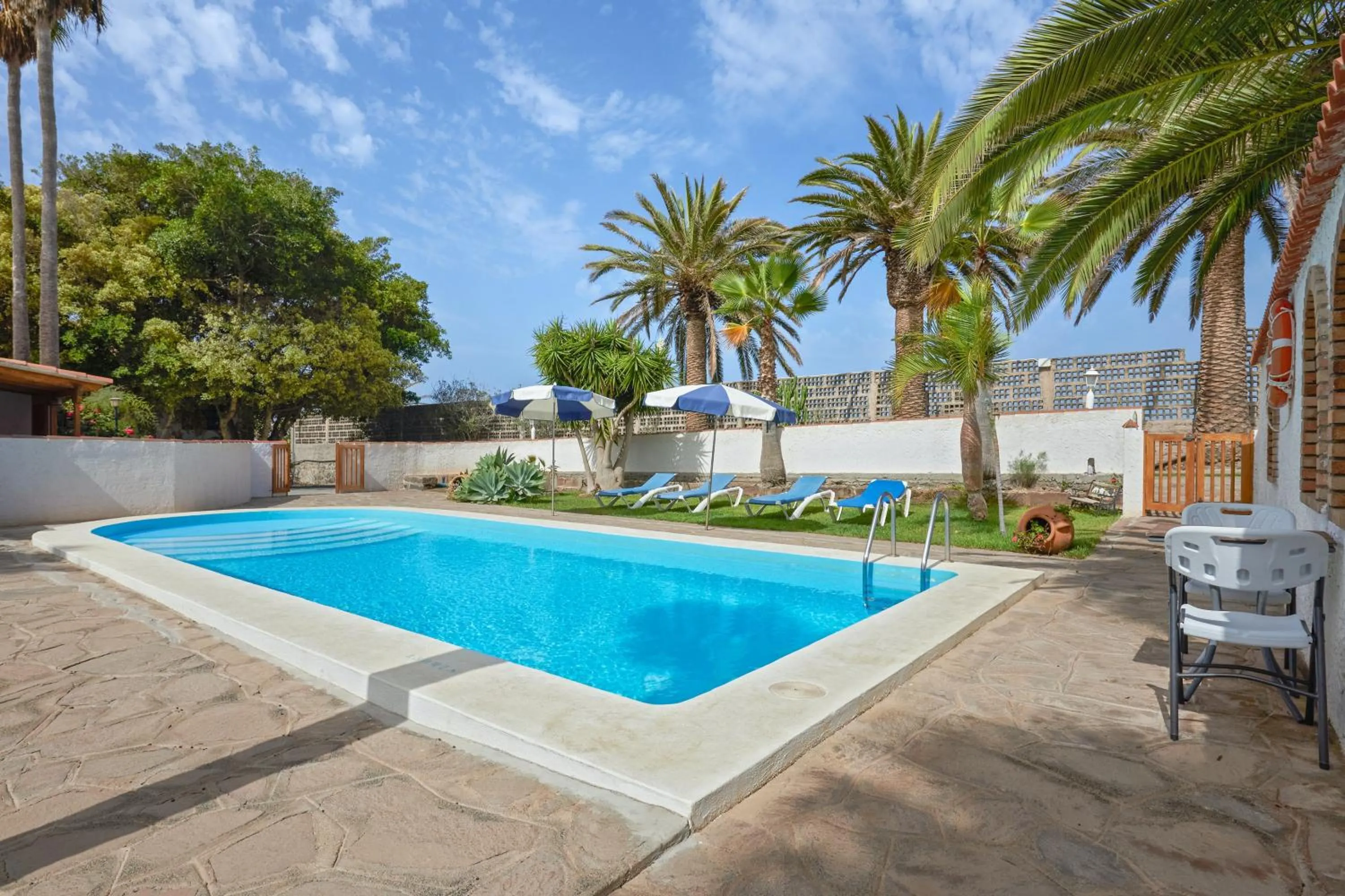 Charming house in Buenavista del Norte with shared pool