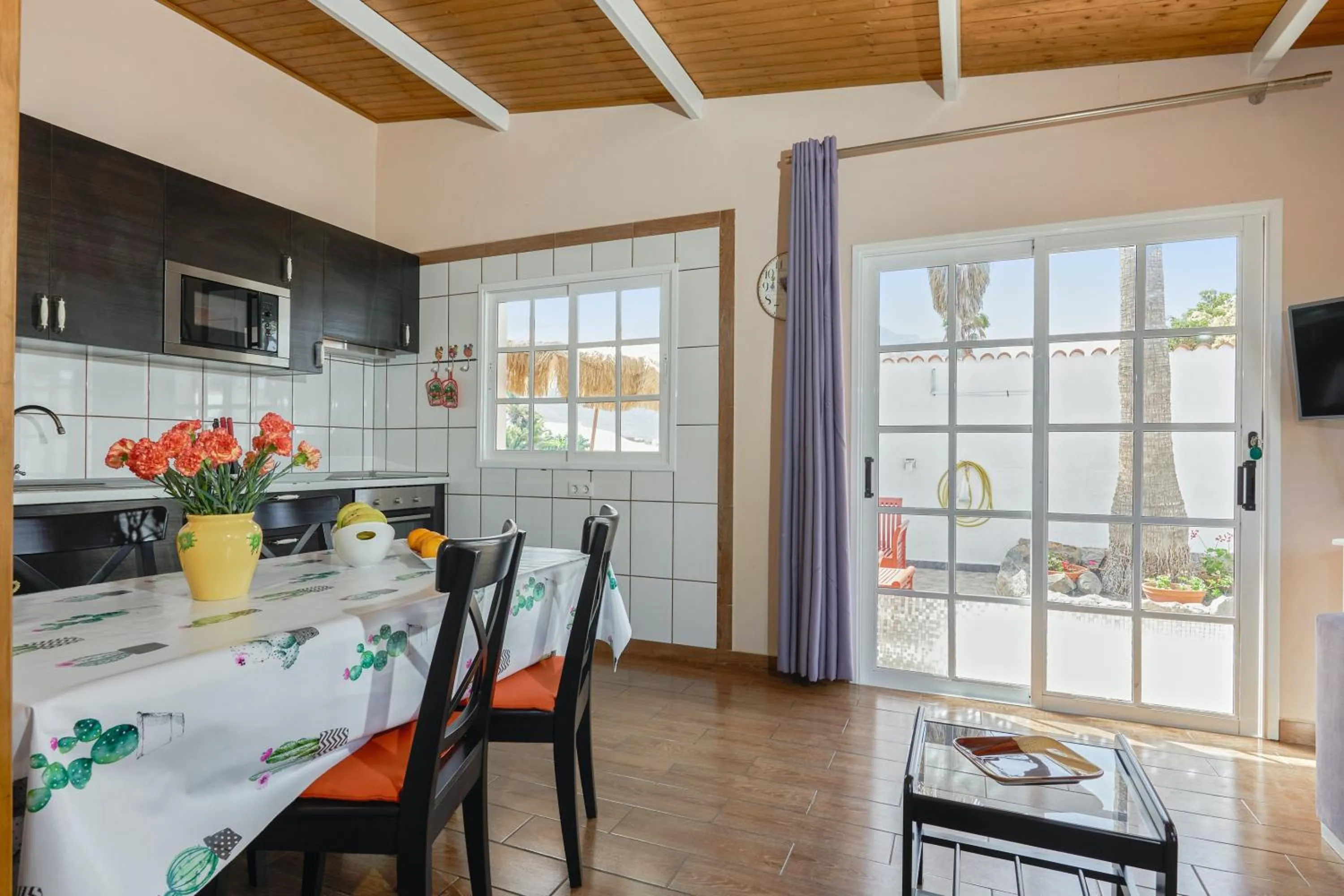 Charming house in Buenavista del Norte with shared pool