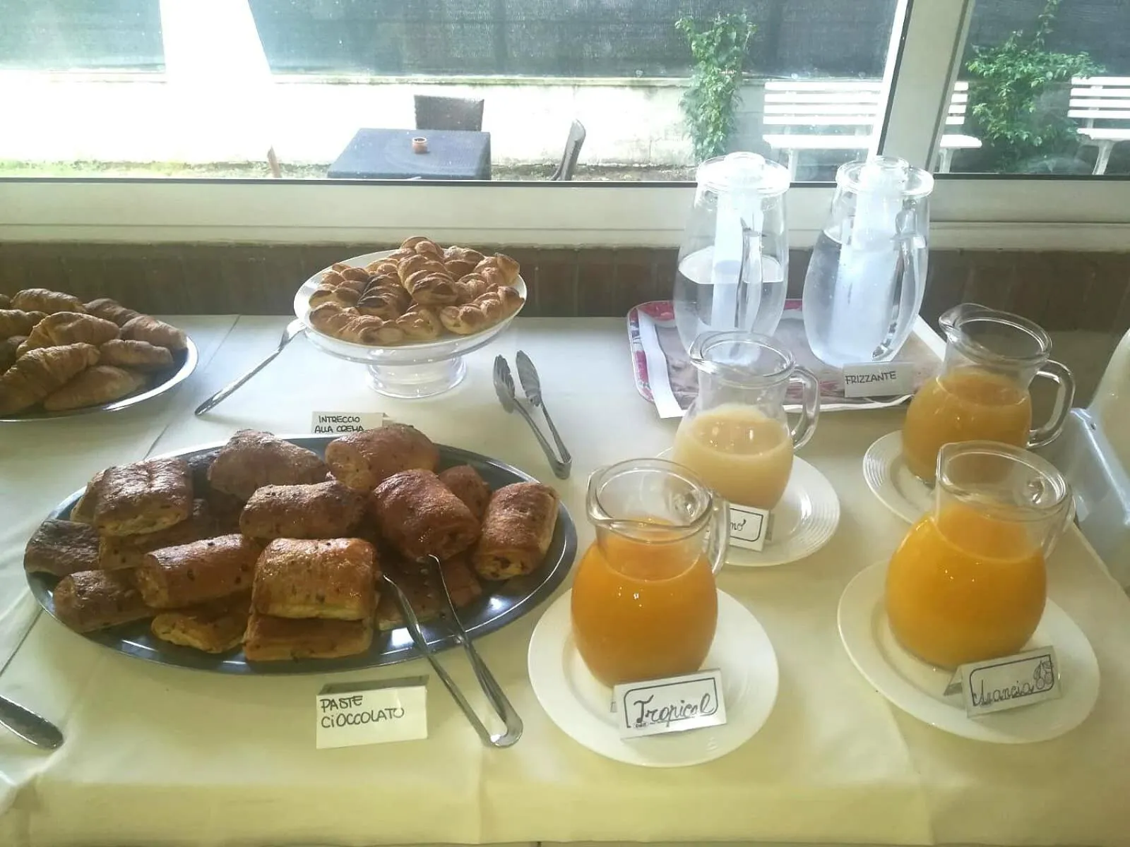 Buffet breakfast in Hotel Michela