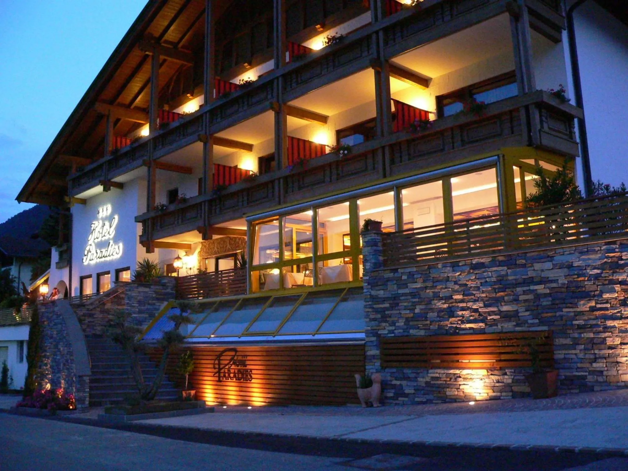 Facade/entrance in Hotel Paradies