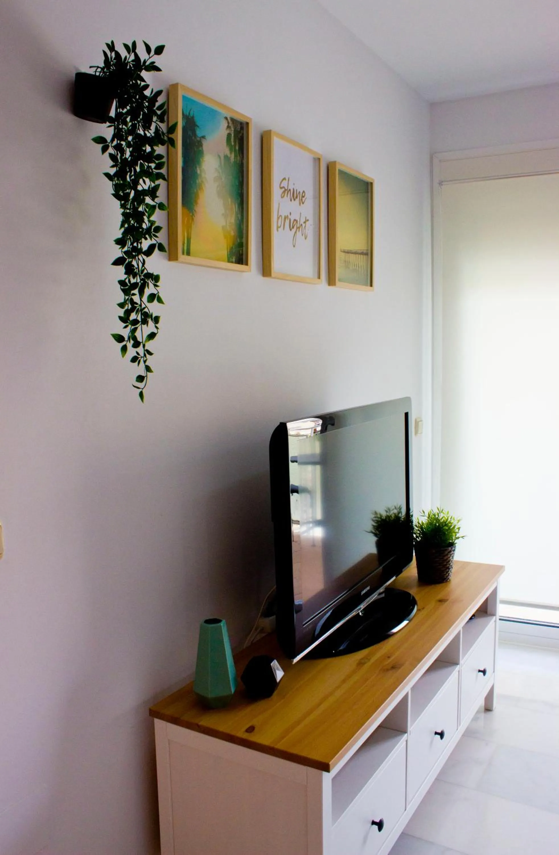 TV and multimedia in Seaview Fuengirola Apartment