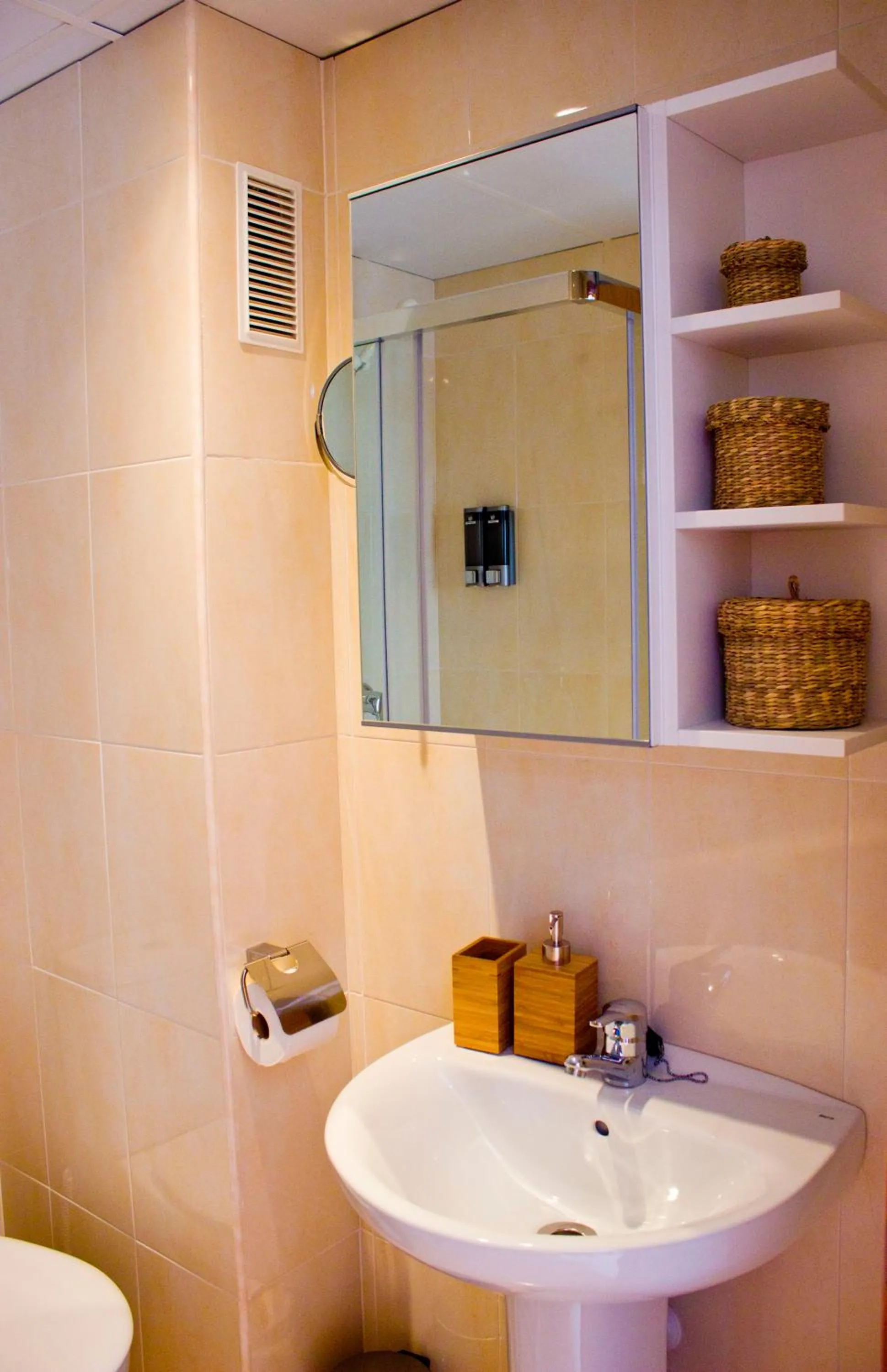 Bathroom in Seaview Fuengirola Apartment