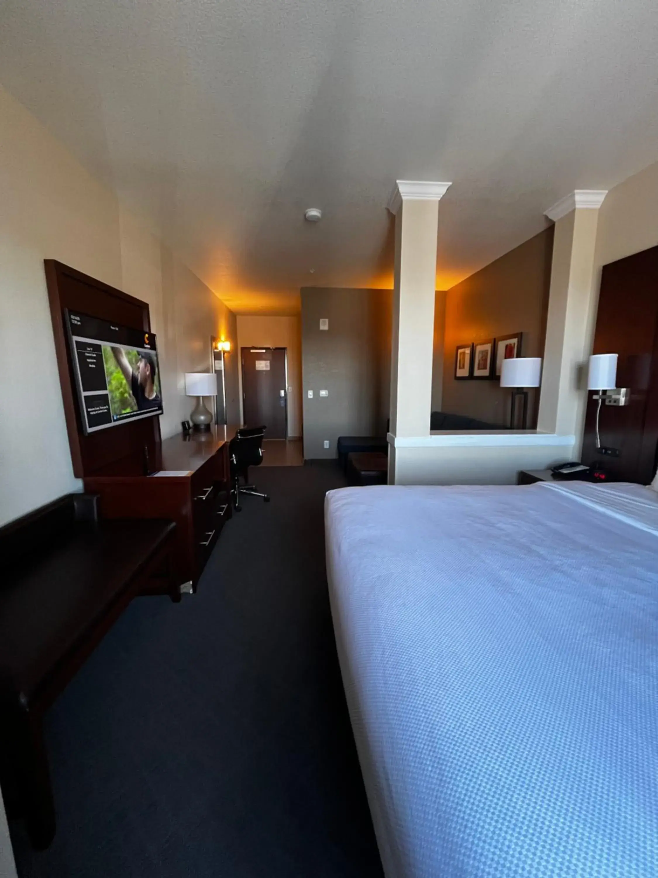 Bed in Comfort Suites Denver International Airport Bed in Comfort Suites Denver International Airport