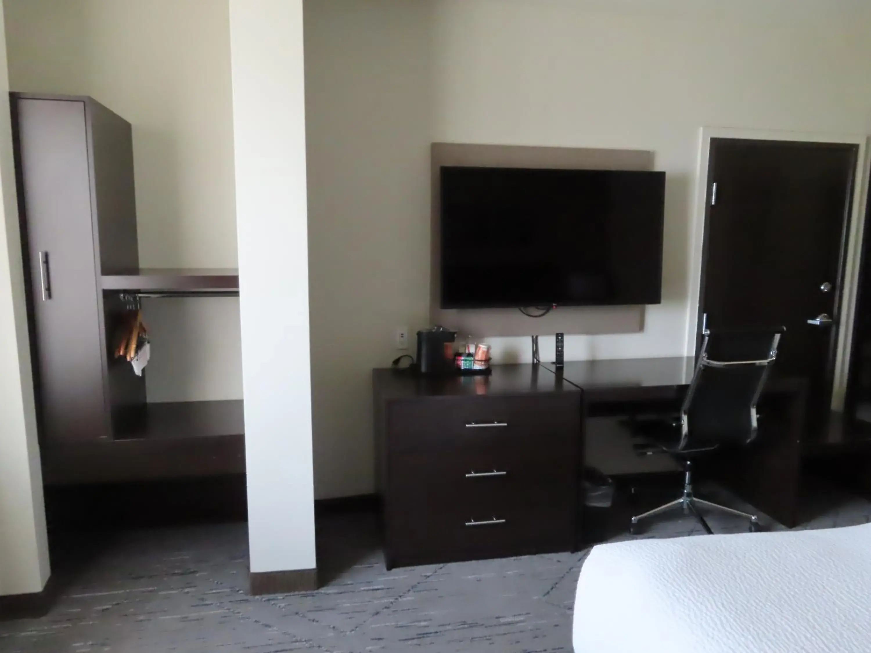 Bed in Sleep Inn & Suites Denver International Airport Bed in Sleep Inn & Suites Denver International Airport