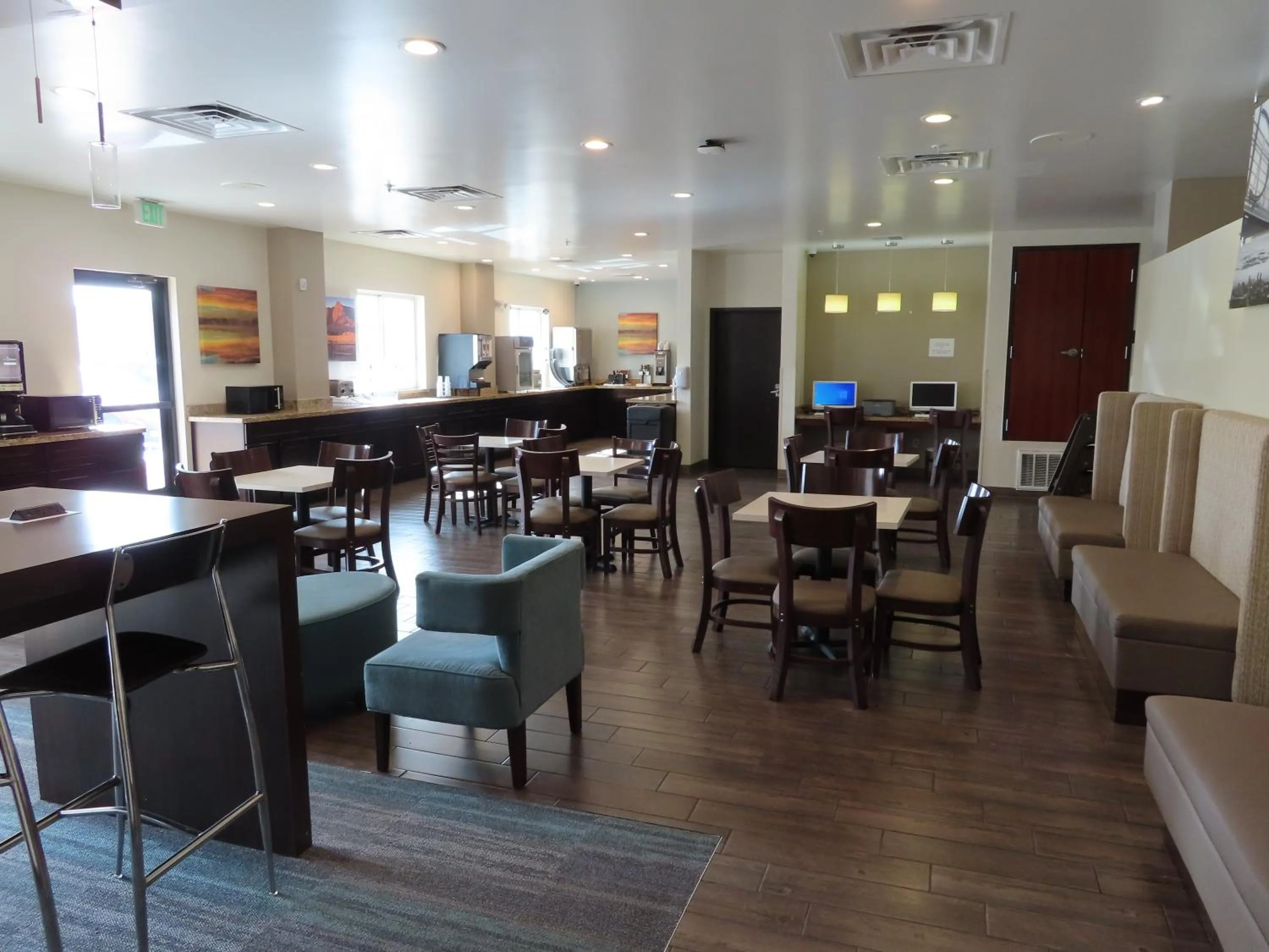 Food in Sleep Inn & Suites Denver International Airport