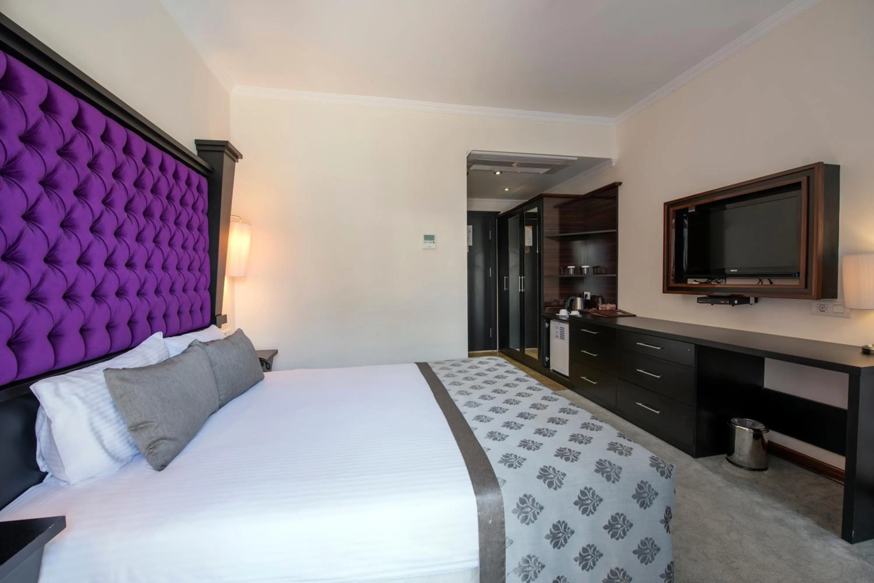 Bed in Blueberry Boutique Hotel