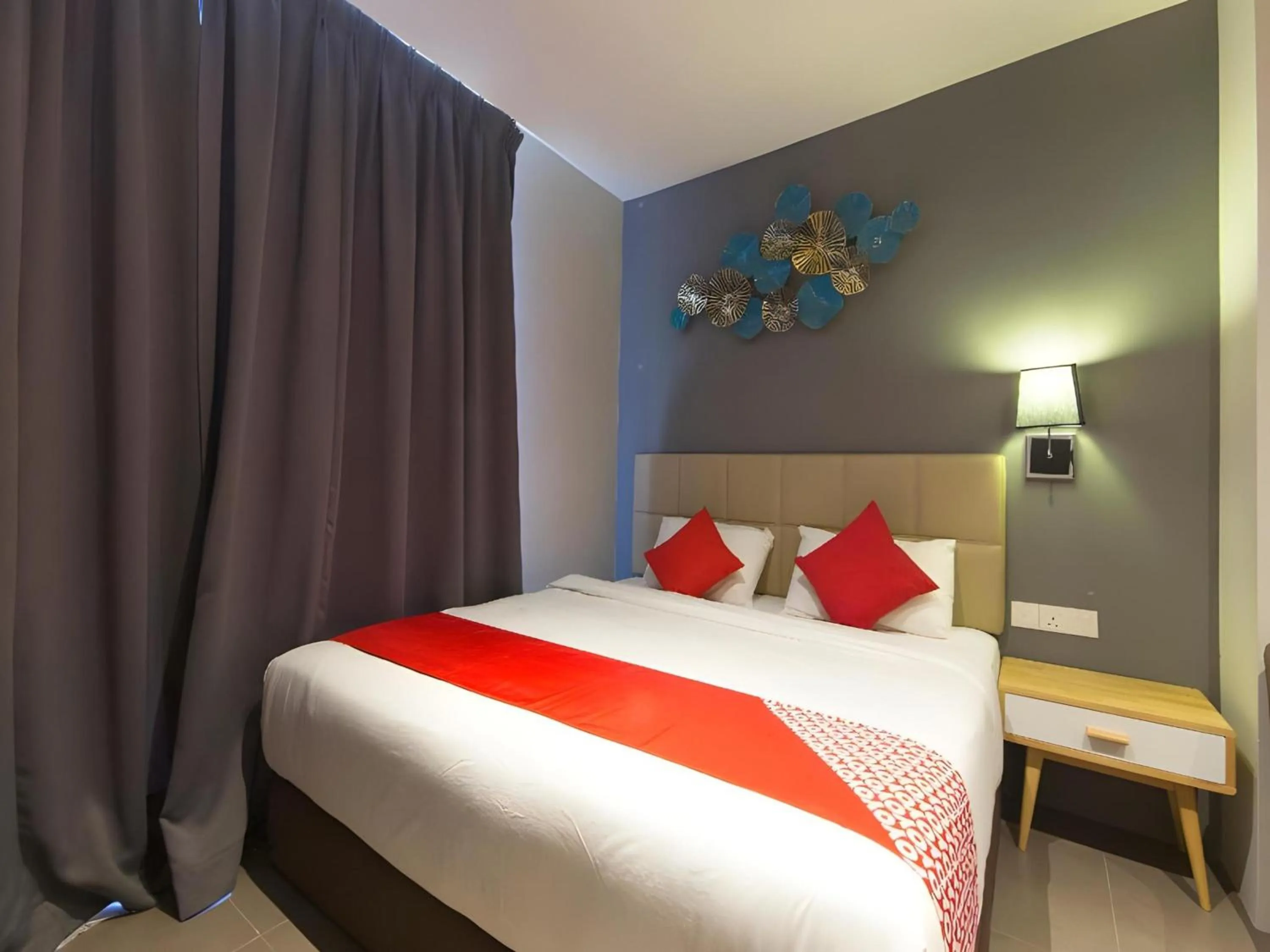 Bedroom, Bed in Yootel Boutique Hotel