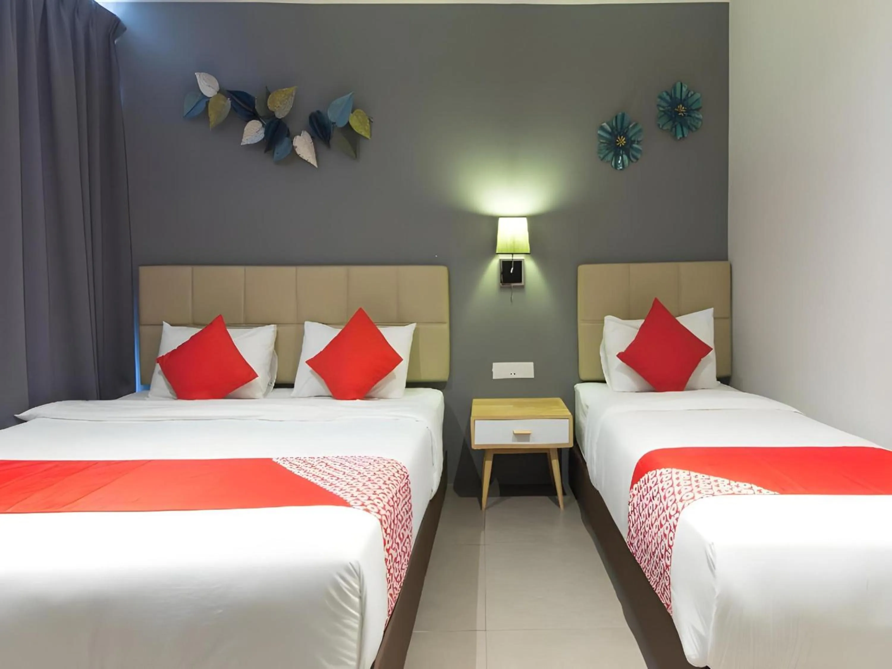 Bedroom, Bed in Yootel Boutique Hotel