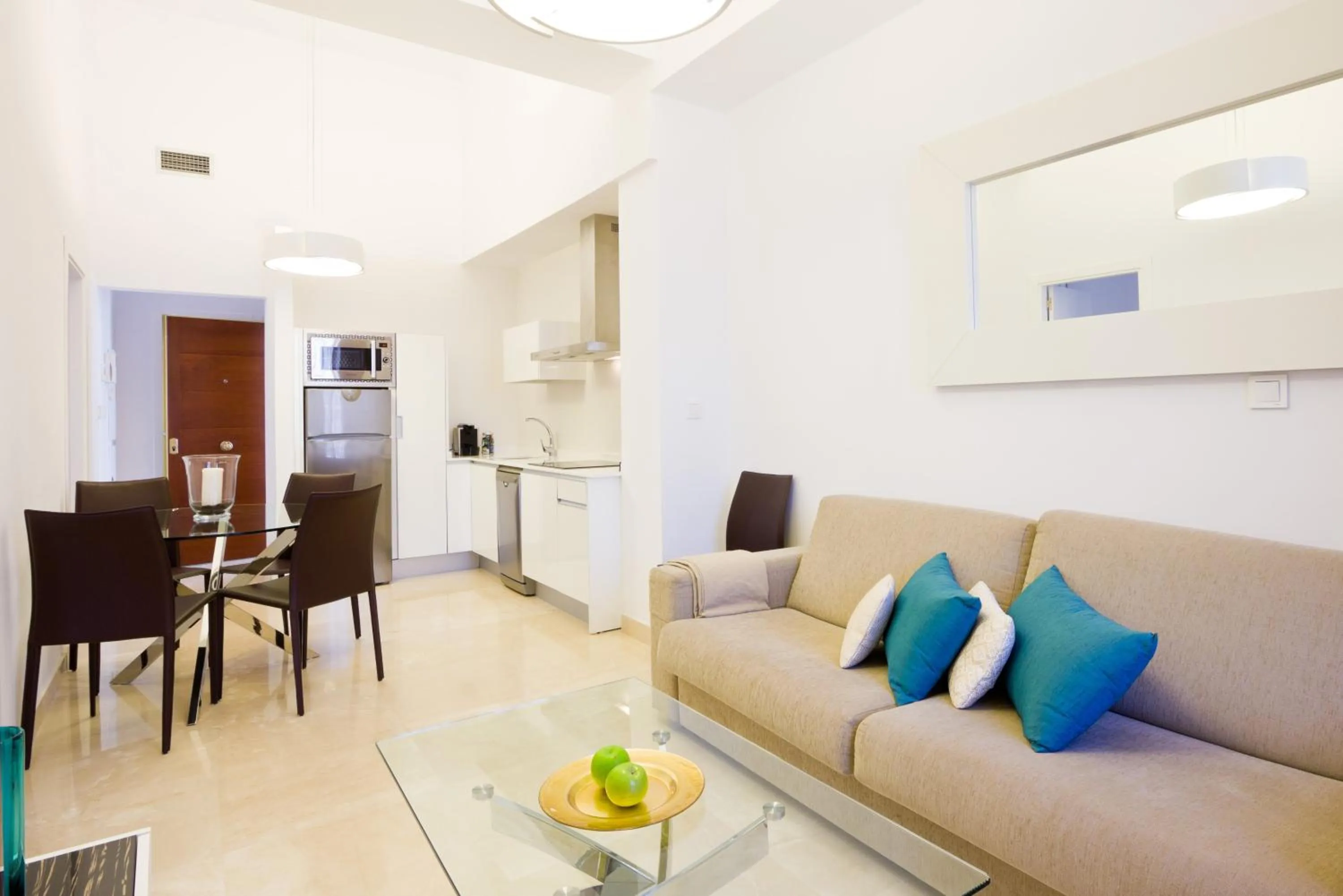 Kitchen or kitchenette in BiBo Suites Gran Vía