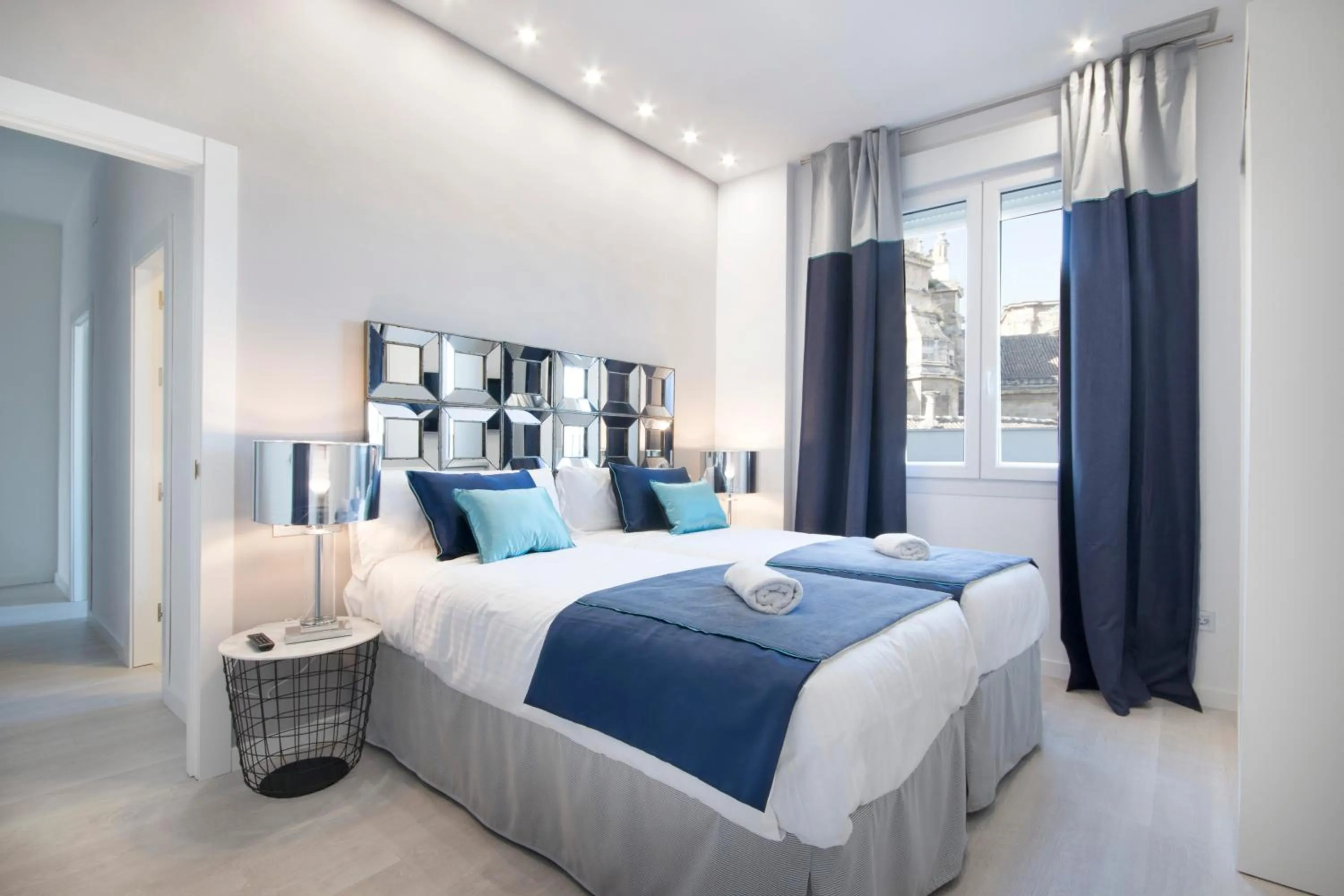 Bedroom, Bed in BiBo Suites Gran Vía