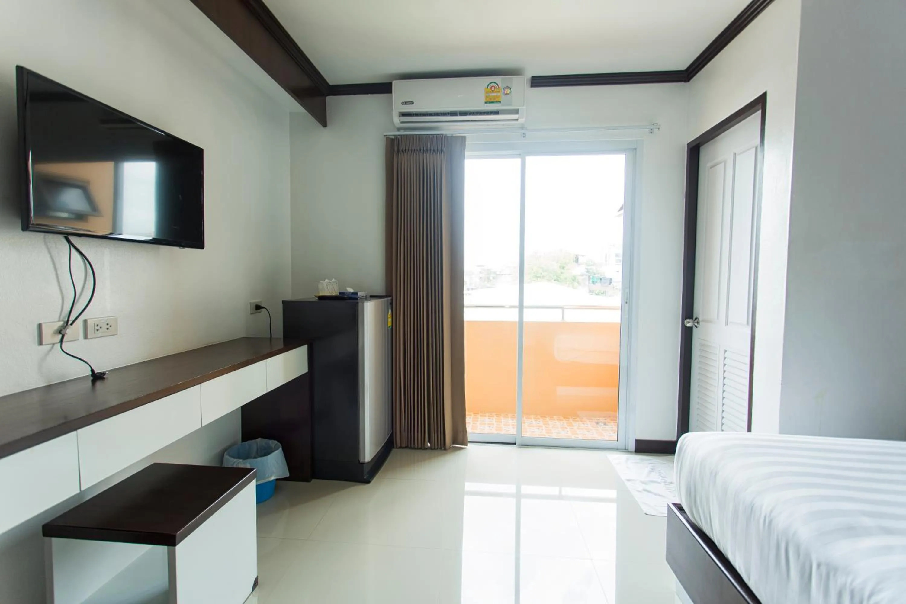 TV and multimedia, Bed in Kulasub Hotel