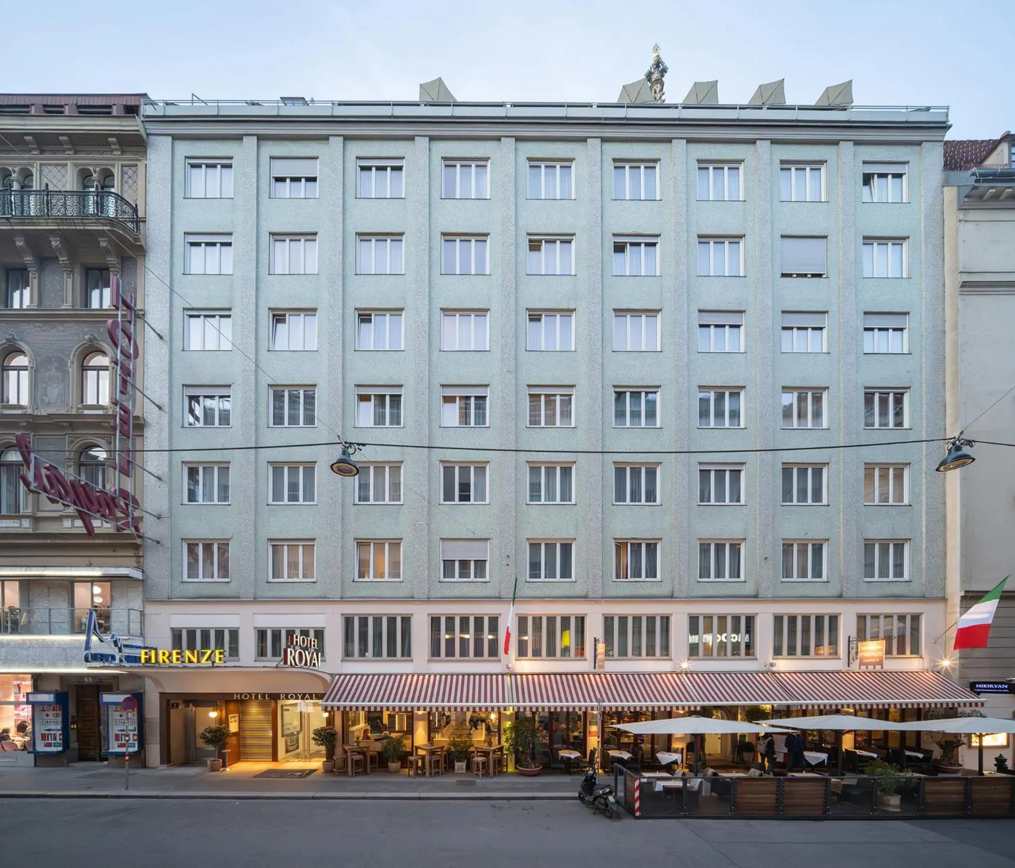 Property building in Hotel Royal
