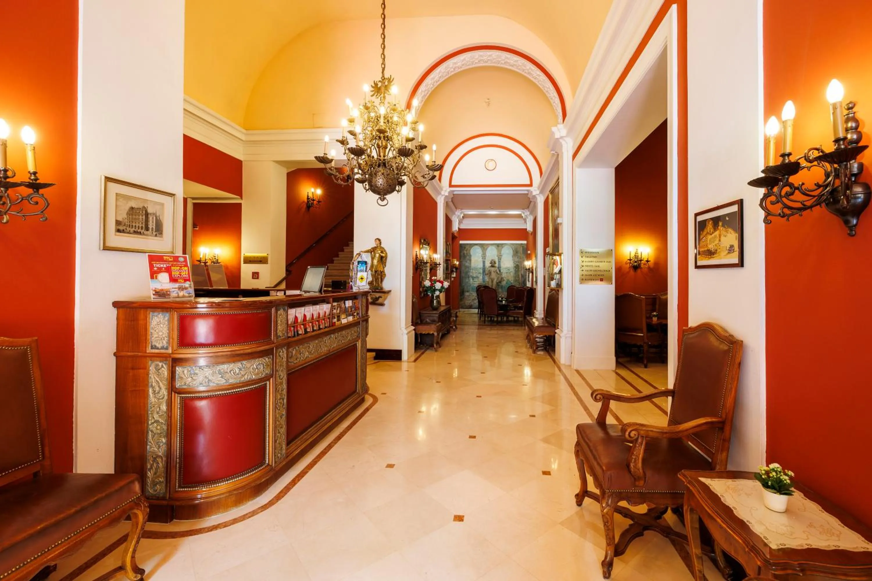 Lobby or reception in Hotel Regina