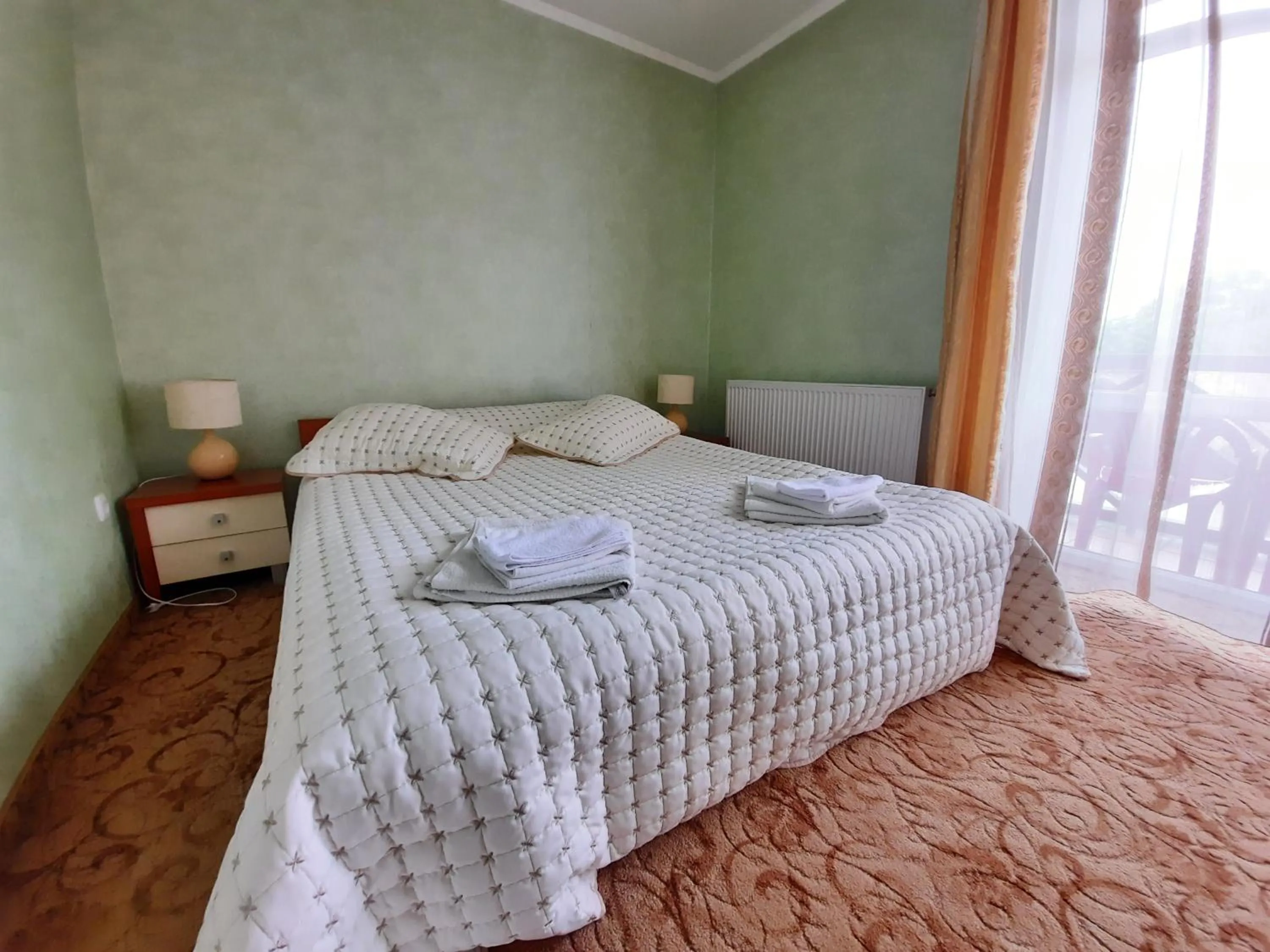 Bedroom, Bed in Tsvit Paporoti
