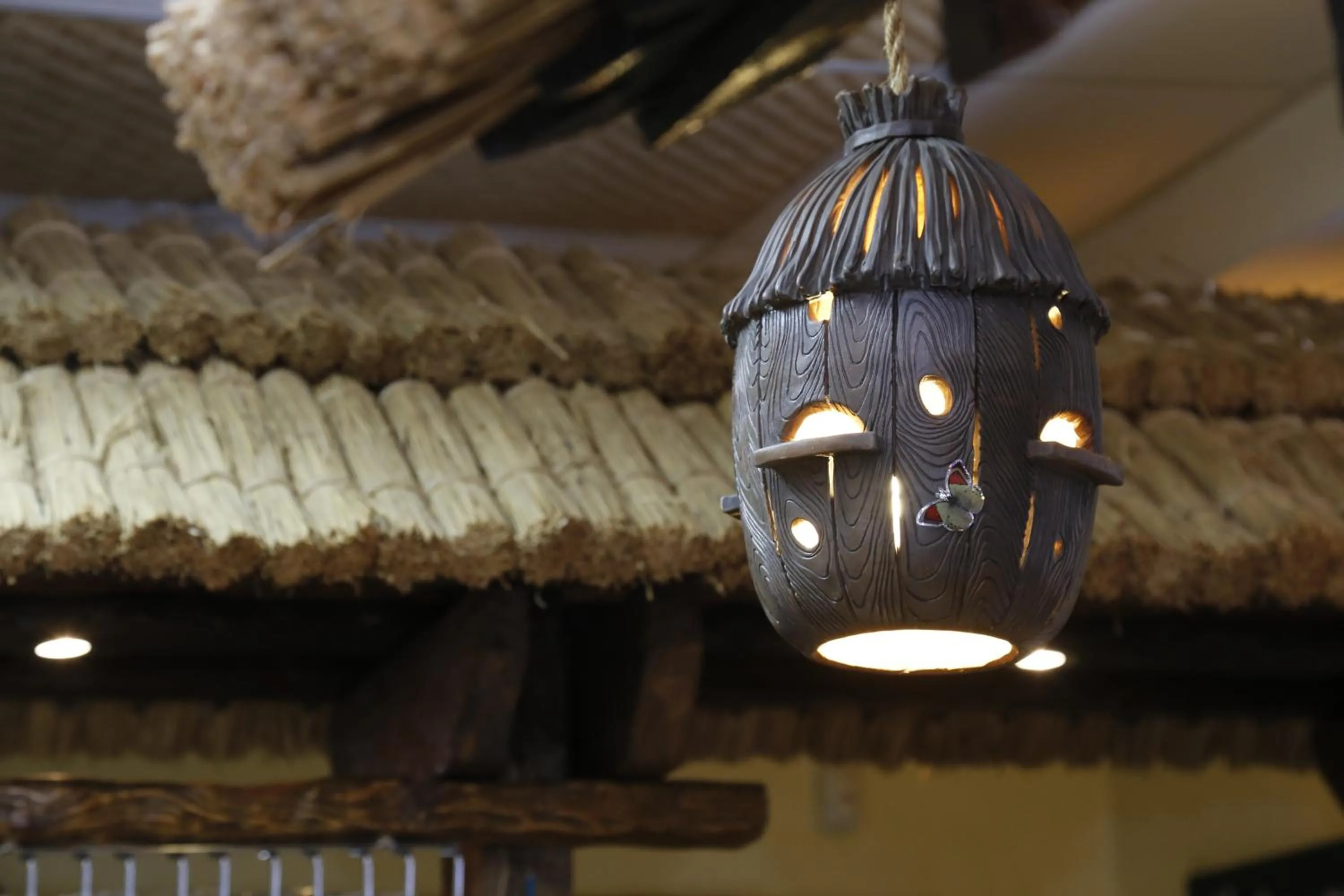 Restaurant/places to eat in Tsvit Paporoti