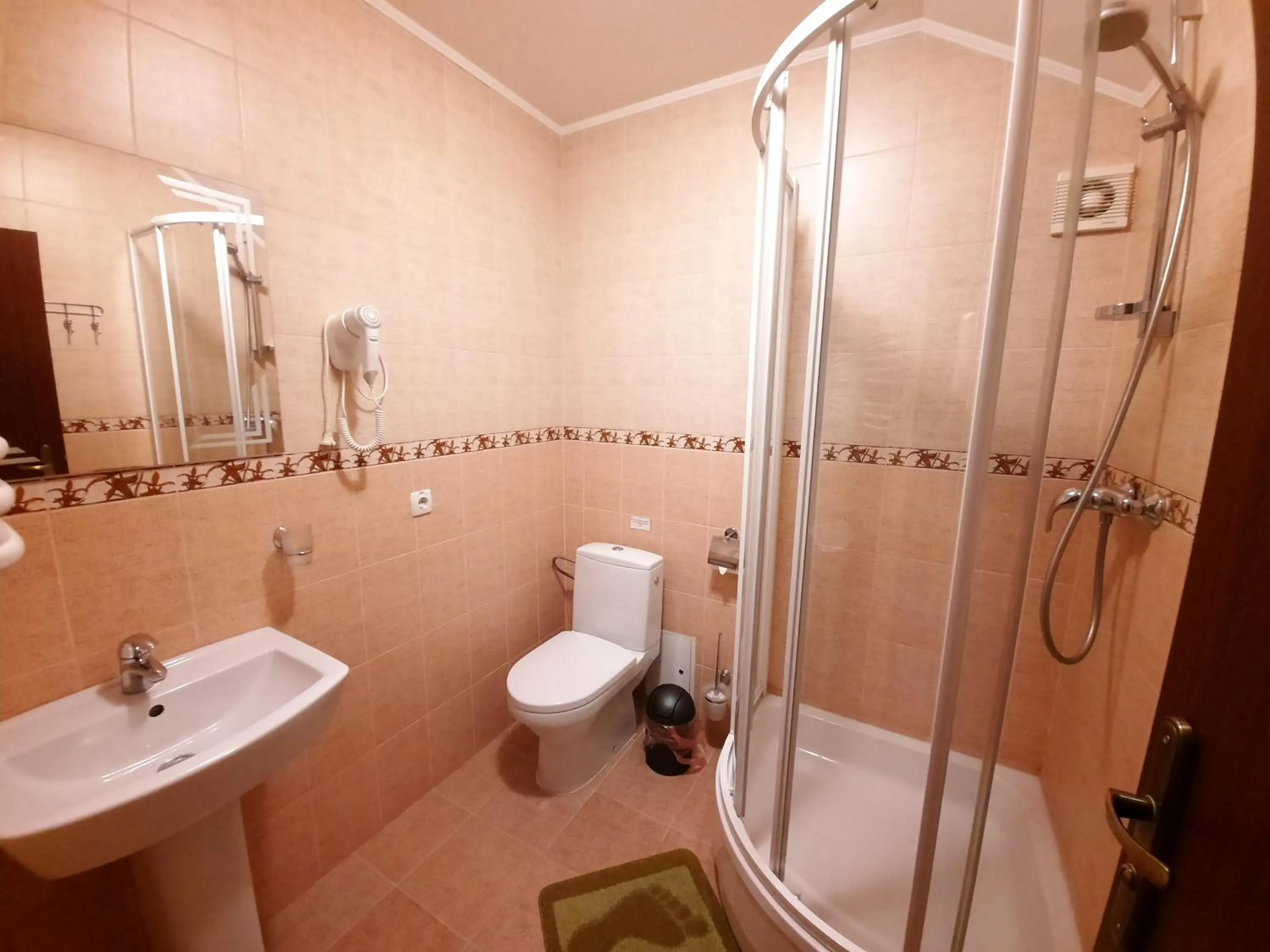 Bath in Tsvit Paporoti