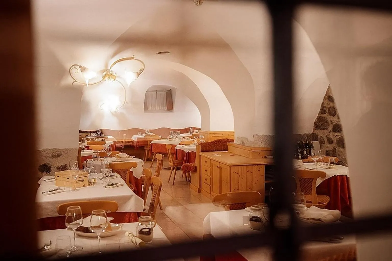 Restaurant/places to eat in Casa Moresc