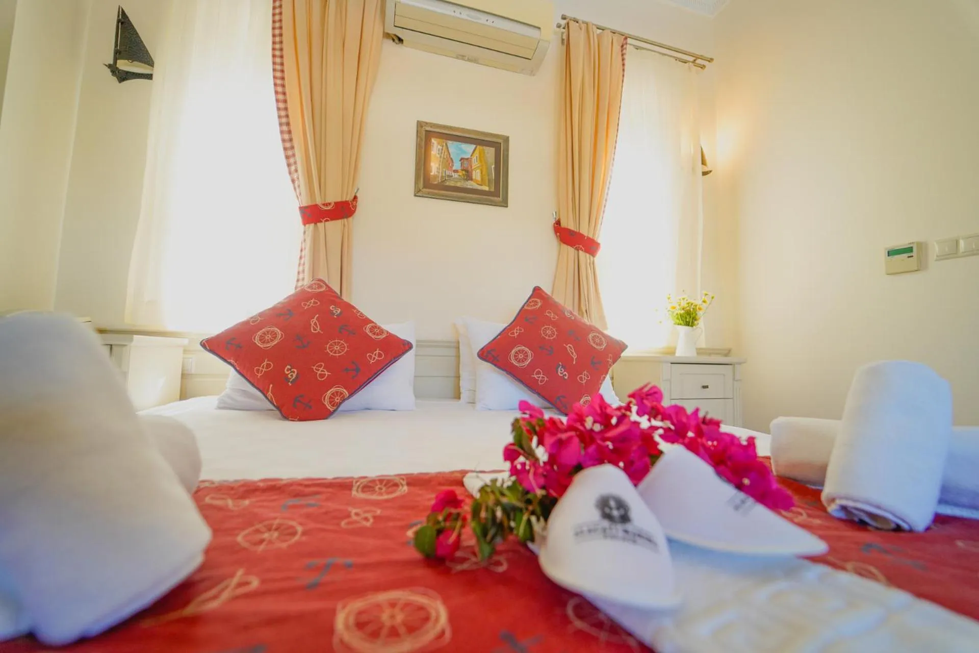 Bedroom, Bed in Alacati Marina Palace