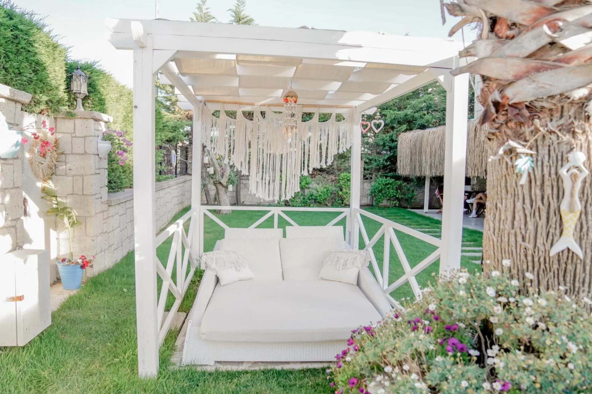 Garden in Alacati Marina Palace