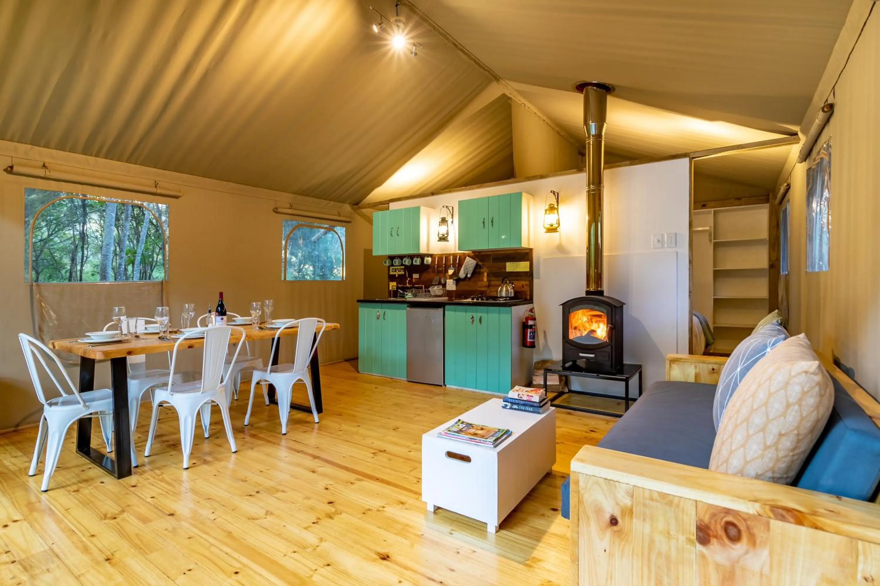 Kitchen or kitchenette in AfriCamps at Oakhurst