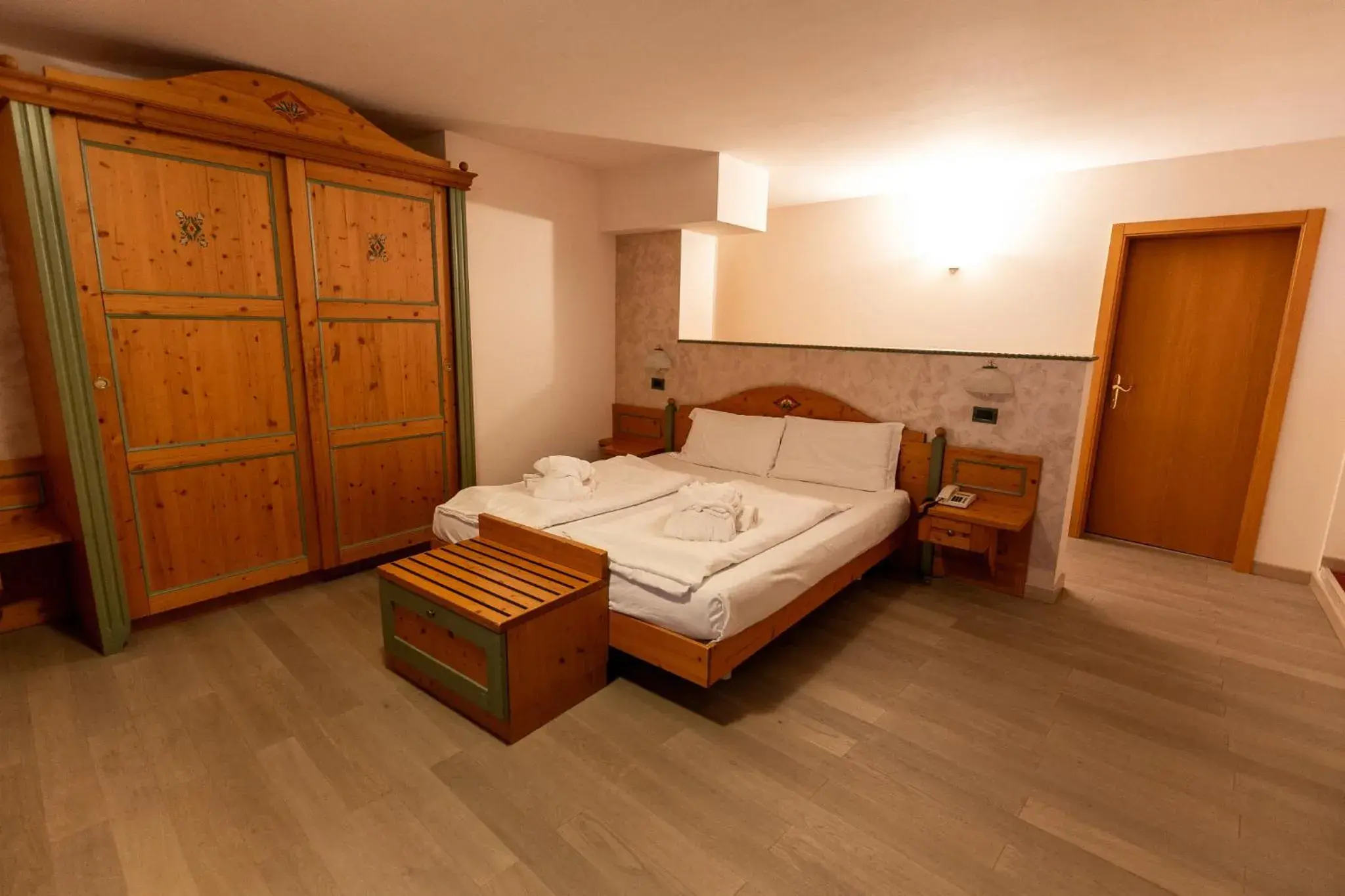 Twin Room in Alpen Garten Hotel Margherita Twin Room in Alpen Garten Hotel Margherita
