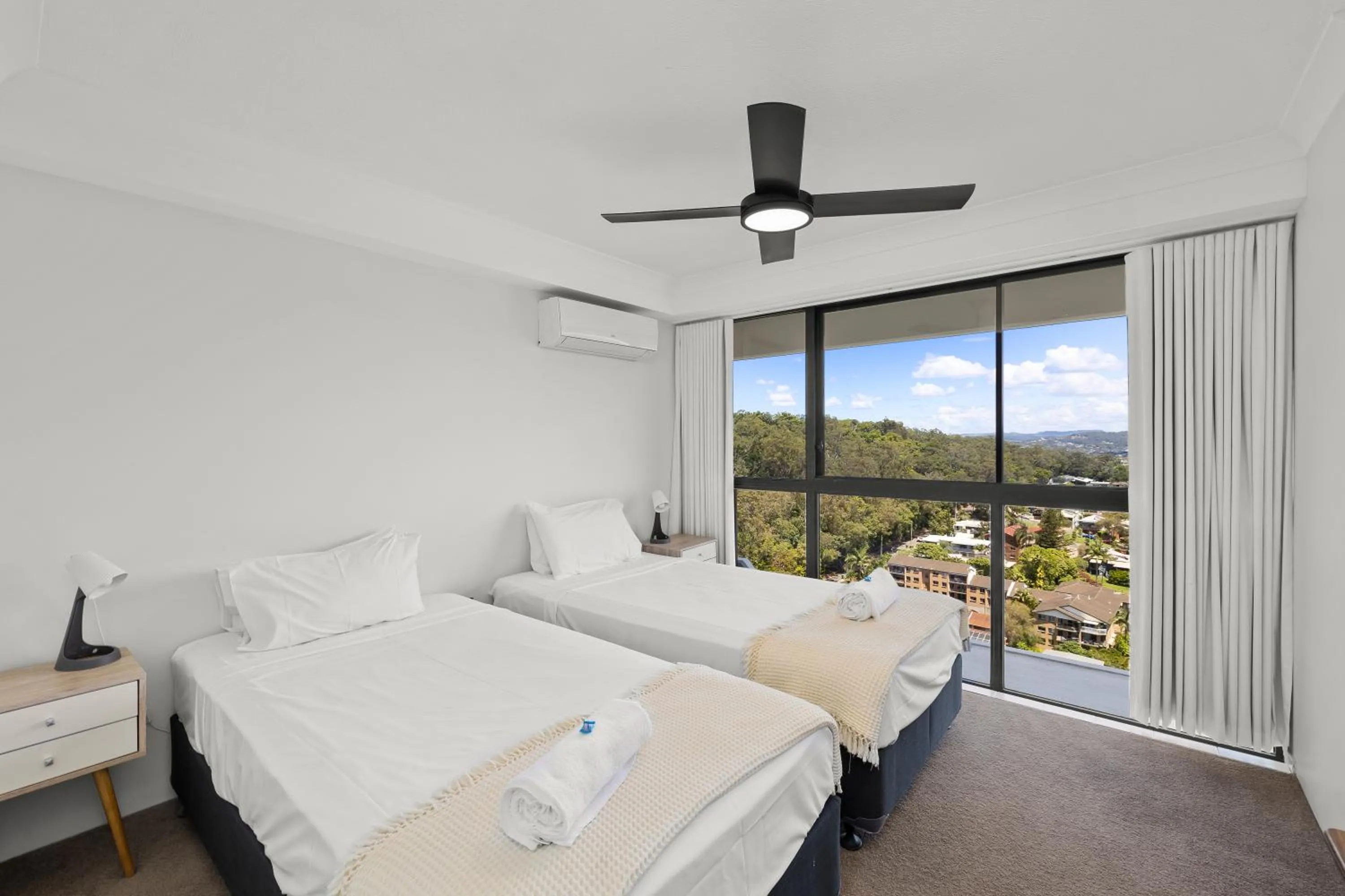 Bed in Gemini Court Holiday Apartments