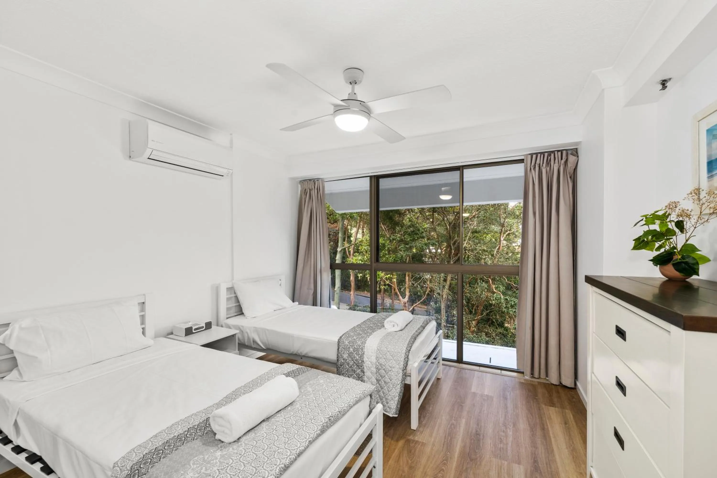 Bed in Gemini Court Holiday Apartments