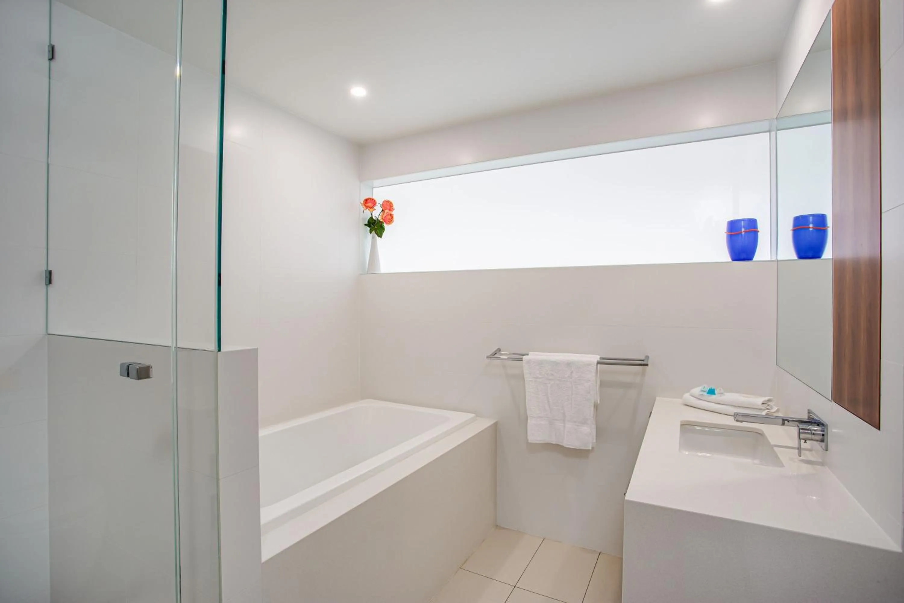 Shower in Gemini Court Holiday Apartments